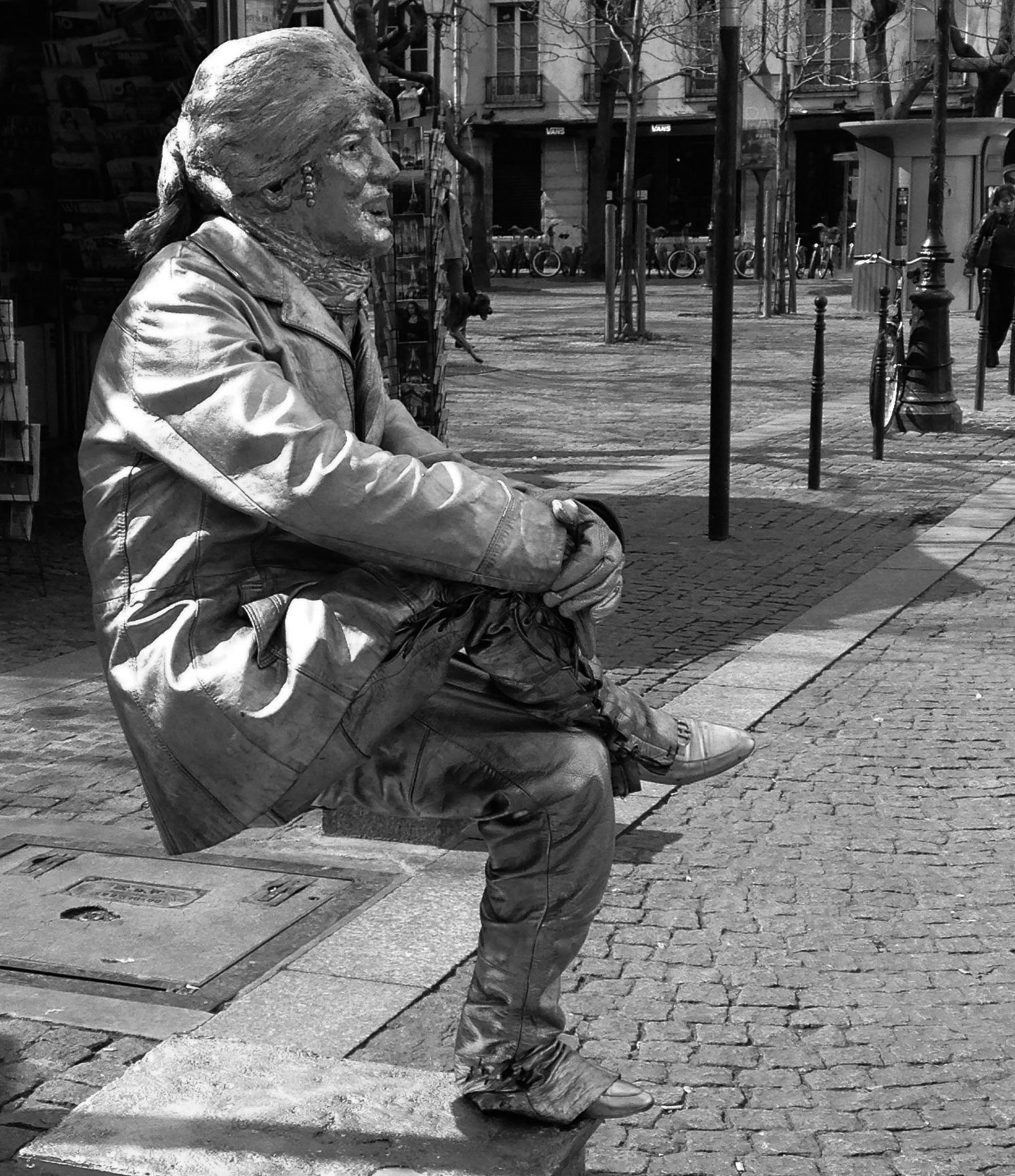 Street Performer: Paris, 2012