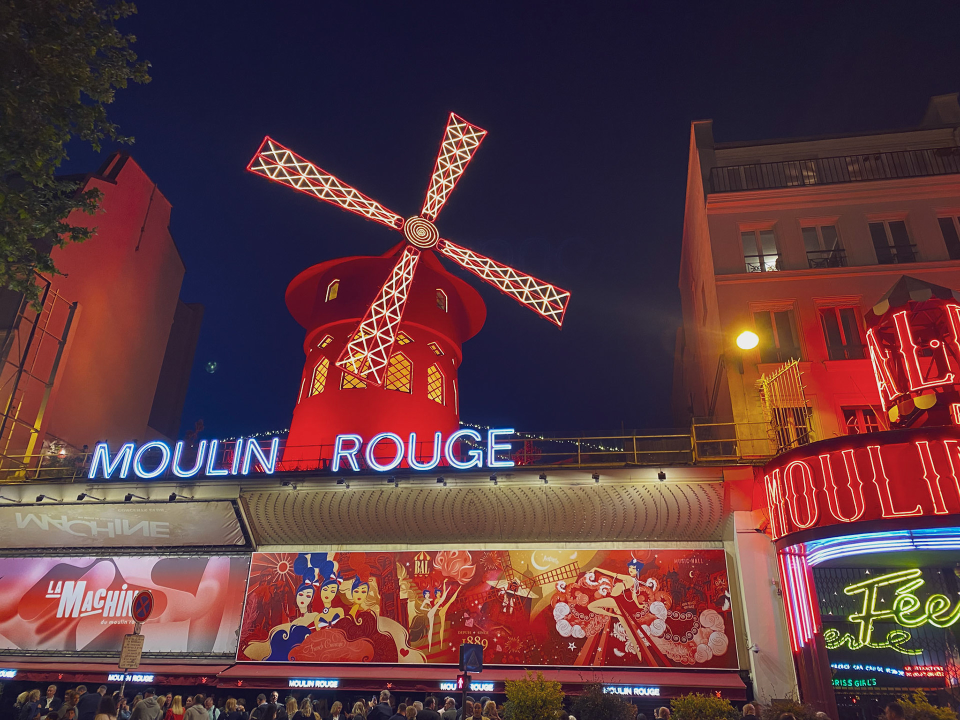Moulin Rouge: Paris, 2023