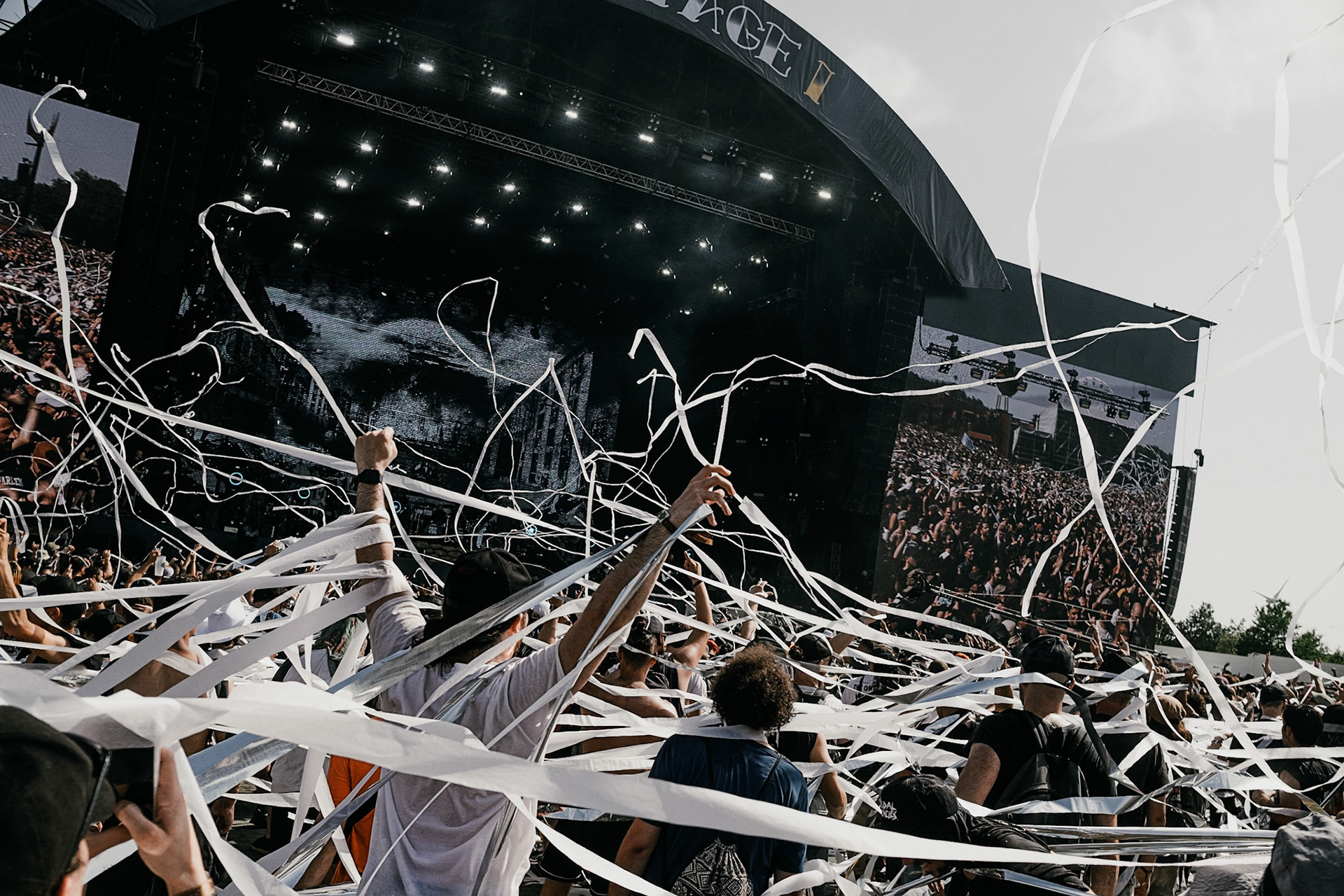 France, Clisson, 2022-06-18. 15th edition of Hellfest, the famous metal festival back after 2 years of postponement, for an exceptional double edition. Photography by Maxime Gruss / Hans Lucas.France, Clisson, 2022-06-18.15eme edition du Hellfest, le celebre festival de metal de retour apres 2 ans de report, pour une double edition exceptionnelle. Photographie de Maxime Gruss / Hans Lucas.