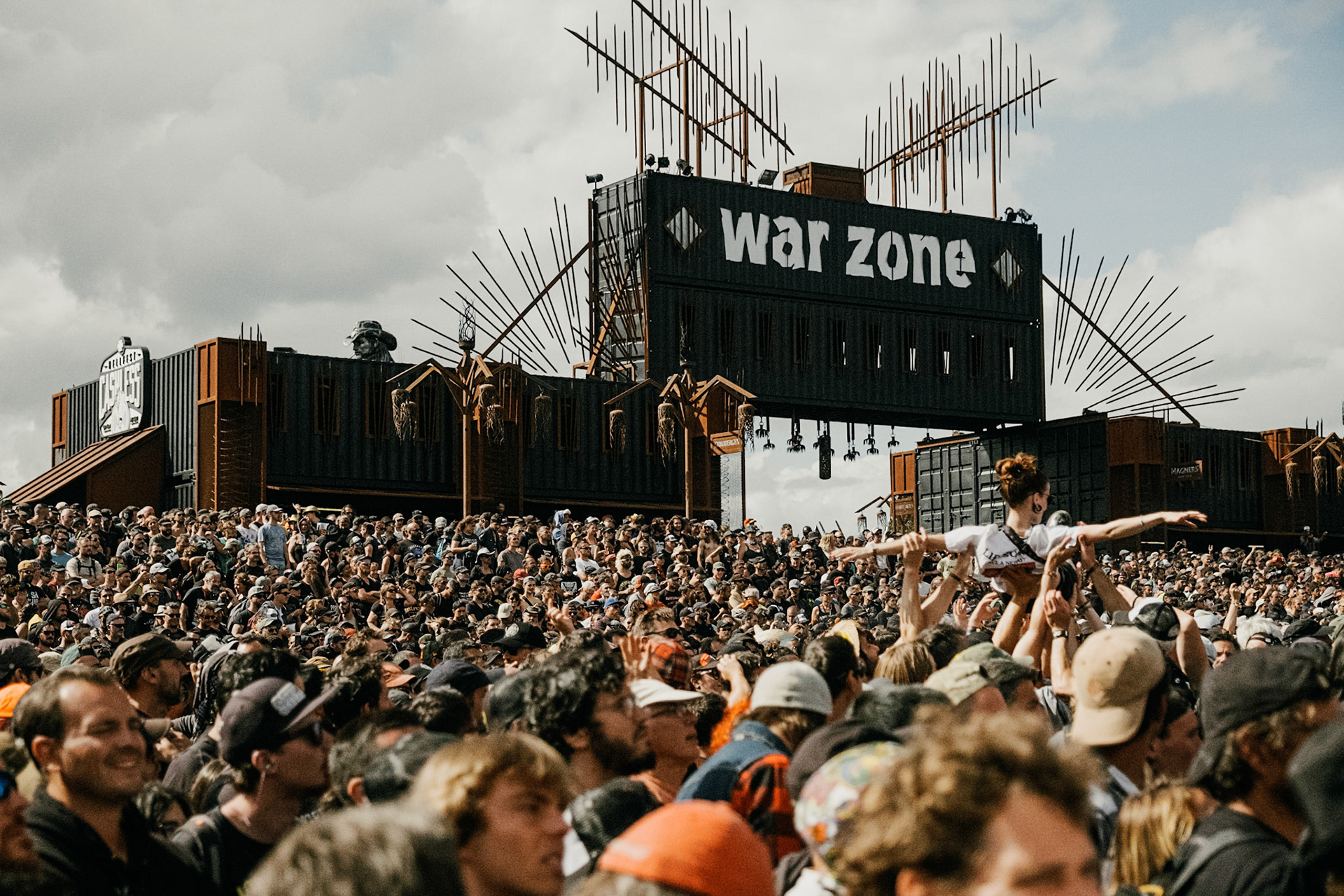 France, Clisson, 2022-06-25. 15th edition of Hellfest, the famous metal festival back after 2 years of postponement, for an exceptional double edition. Photography by Maxime Gruss / Hans Lucas.France, Clisson, 2022-06-25. 15eme edition du Hellfest, le celebre festival de metal de retour apres 2 ans de report, pour une double edition exceptionnelle. Photographie de Maxime Gruss / Hans Lucas.