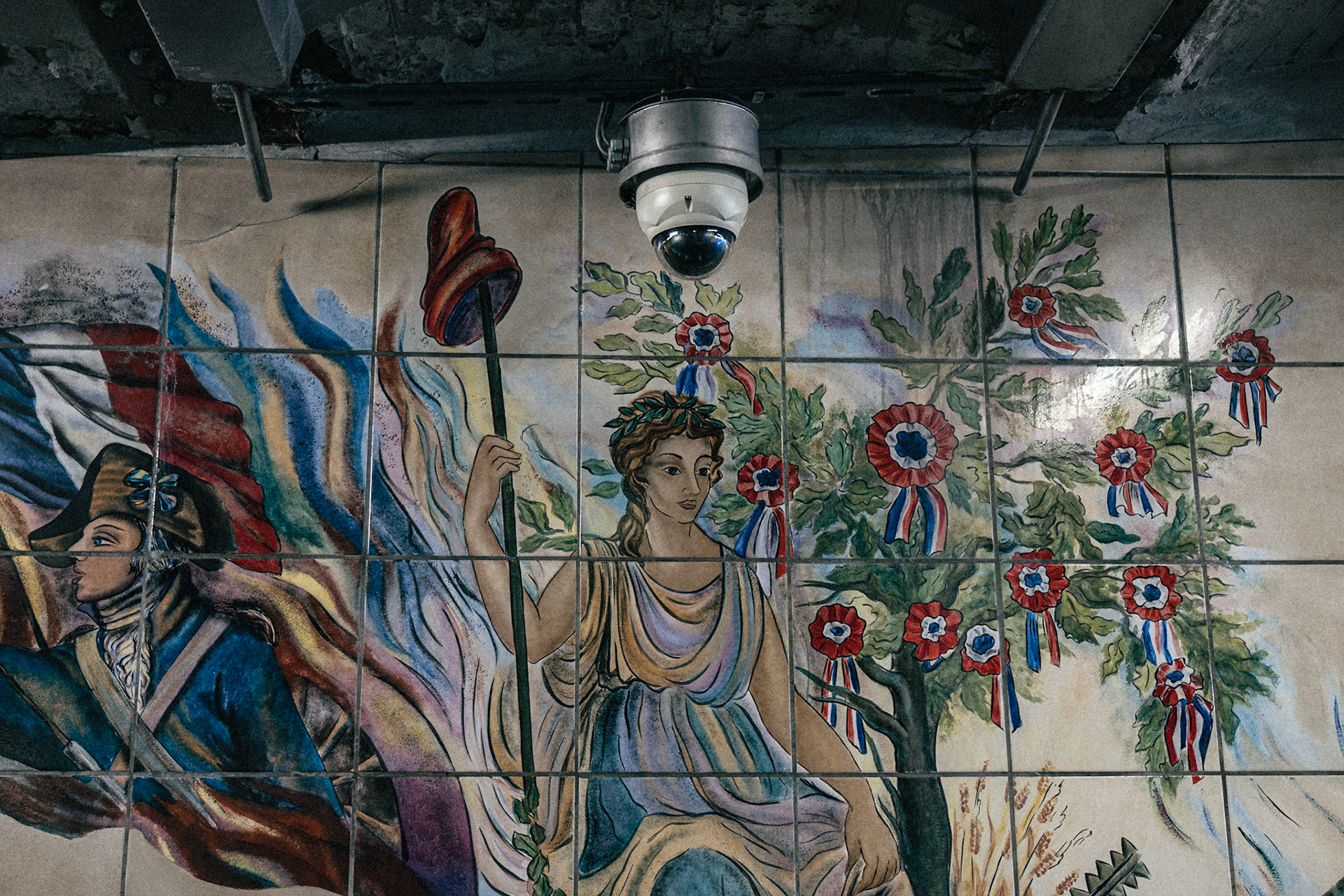 France, Paris, 2020-2021. Surveillance cameras at Bastille station in front of paintings of the French revolution. Curfew, surveillance and global security laws during the COVID19 crisis in Paris. Photograph by Maxime Gruss / Hans Lucas.France, Paris, 2020-2021. Des cameras de surveillance a la station bastille devant des peintures de la revolution francaise. Couvre-feu, surveillance et lois securite globale pendant la crise du COVID19 a Paris. Photographie de Maxime Gruss / Hans Lucas.