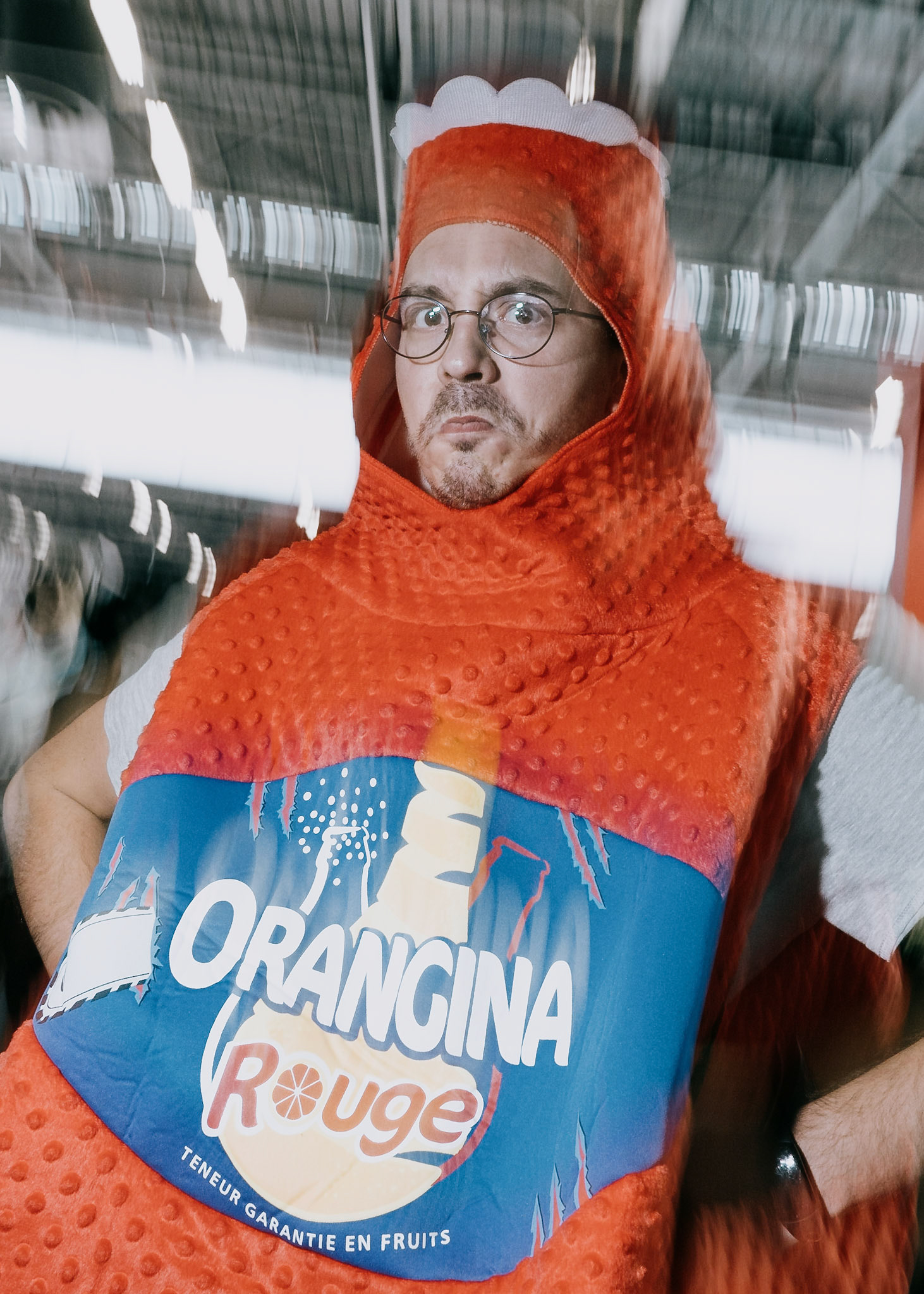 France, Paris, 2022-07-16. Orangina Rouge mascottJapan expo in Paris Nord Villepinte from July 14 to 17, 2022. Photograph by Maxime Gruss / Hans Lucas.France, Paris, 2022-07-16. Mascotte Orangina rouge. Salon Japan expo a Paris Nord Villepinte du 14 au 17 Juillet 2022. .Photographie de Maxime Gruss / Hans Lucas.