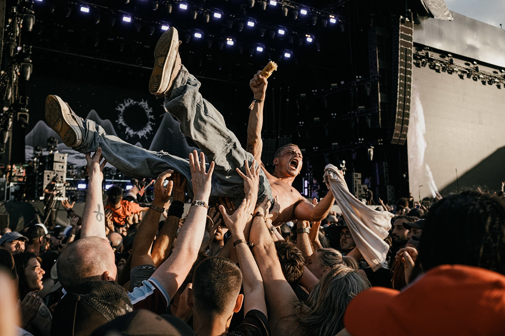 France, Clisson, 2022-06-19. 15th edition of Hellfest, the famous metal festival back after 2 years of postponement, for an exceptional double edition. Photography by Maxime Gruss / Hans Lucas.France, Clisson, 2022-06-19.15eme edition du Hellfest, le celebre festival de metal de retour apres 2 ans de report, pour une double edition exceptionnelle. Photographie de Maxime Gruss / Hans Lucas.
