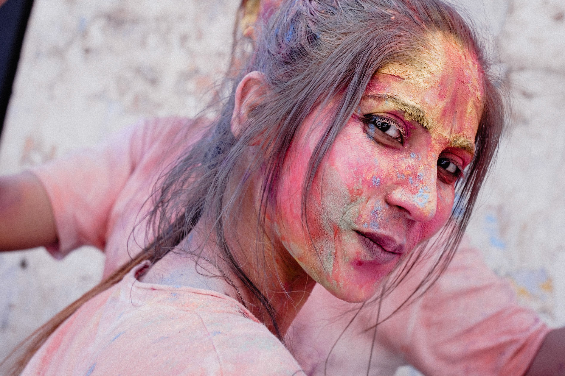 India, Pushkar, 2022/03/18. FHoli festival in Pushkar, first edition after the COVID pandemeic and the repopening of the borders. Photograph by Maxime Gruss / Hans Lucas. Inde, Pushkar, 2022/03/18. Holi festival a Pushkar, la premiere edition apres la pandemie et la reouverture des frontieres.Photographie de Maxime Gruss / Hans Lucas.