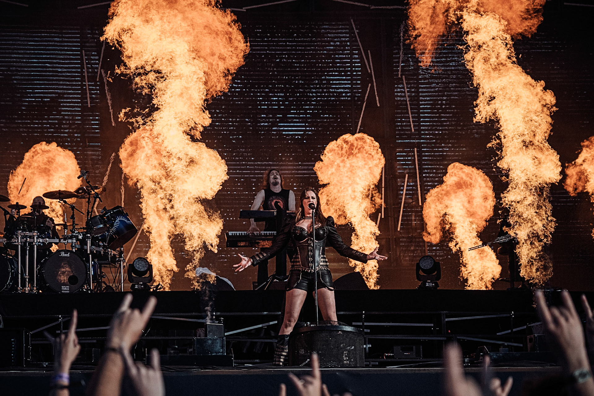 France, Clisson, 2022-06-25. Nightwish 15th edition of Hellfest, the famous metal festival back after 2 years of postponement, for an exceptional double edition. Photography by Maxime Gruss / Hans Lucas.France, Clisson, 2022-06-25. Nightwish. 15eme edition du Hellfest, le celebre festival de metal de retour apres 2 ans de report, pour une double edition exceptionnelle. Photographie de Maxime Gruss / Hans Lucas.