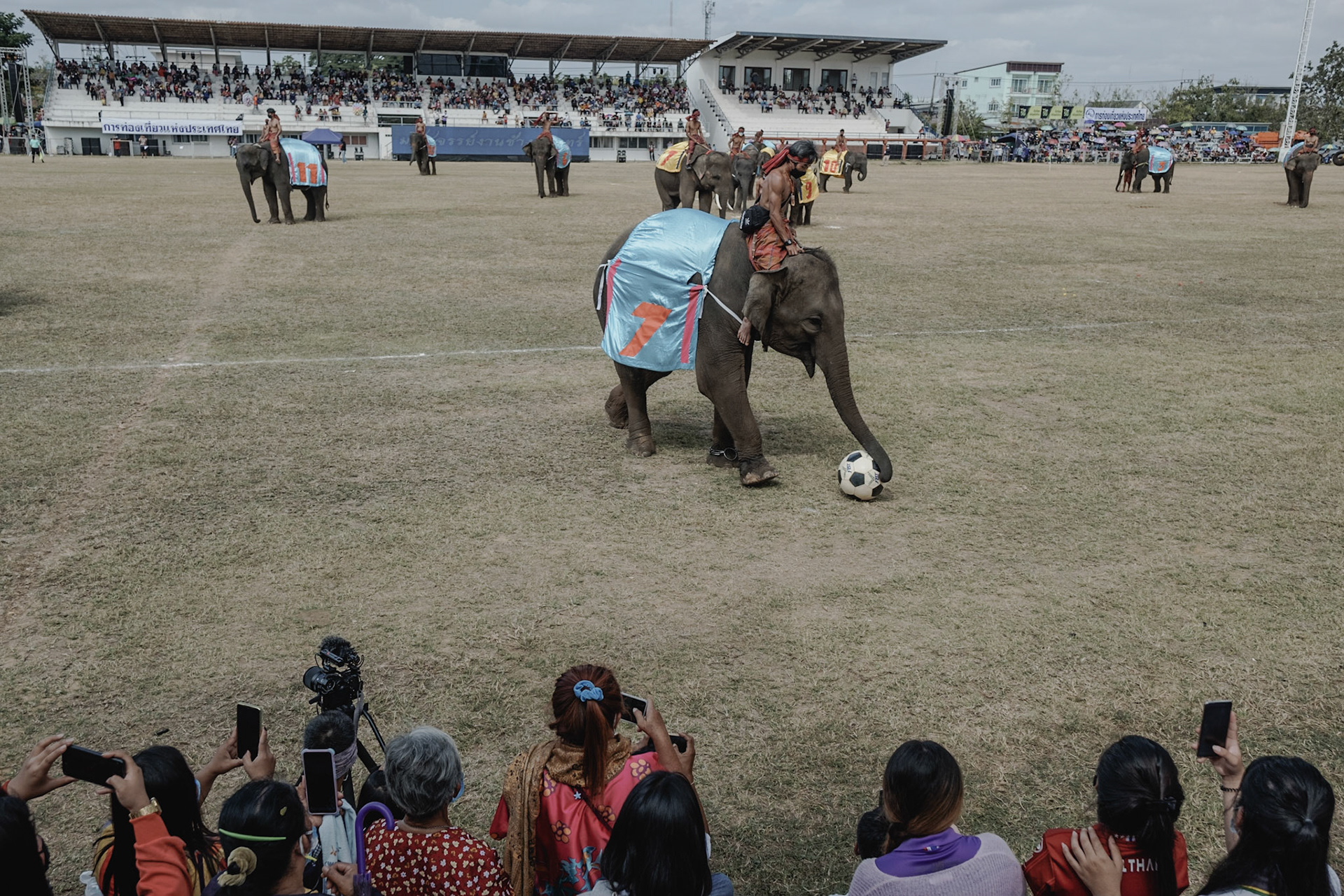 Thailand, 2021-2022. A soccer game simulation at the Surin gathering.Photograph by Maxime Gruss / Hans Lucas.Thailand, 2021-2022. Un simulation de match de foot au rassemblement de Surin.Photographie de Maxime Gruss / Hans Lucas.
