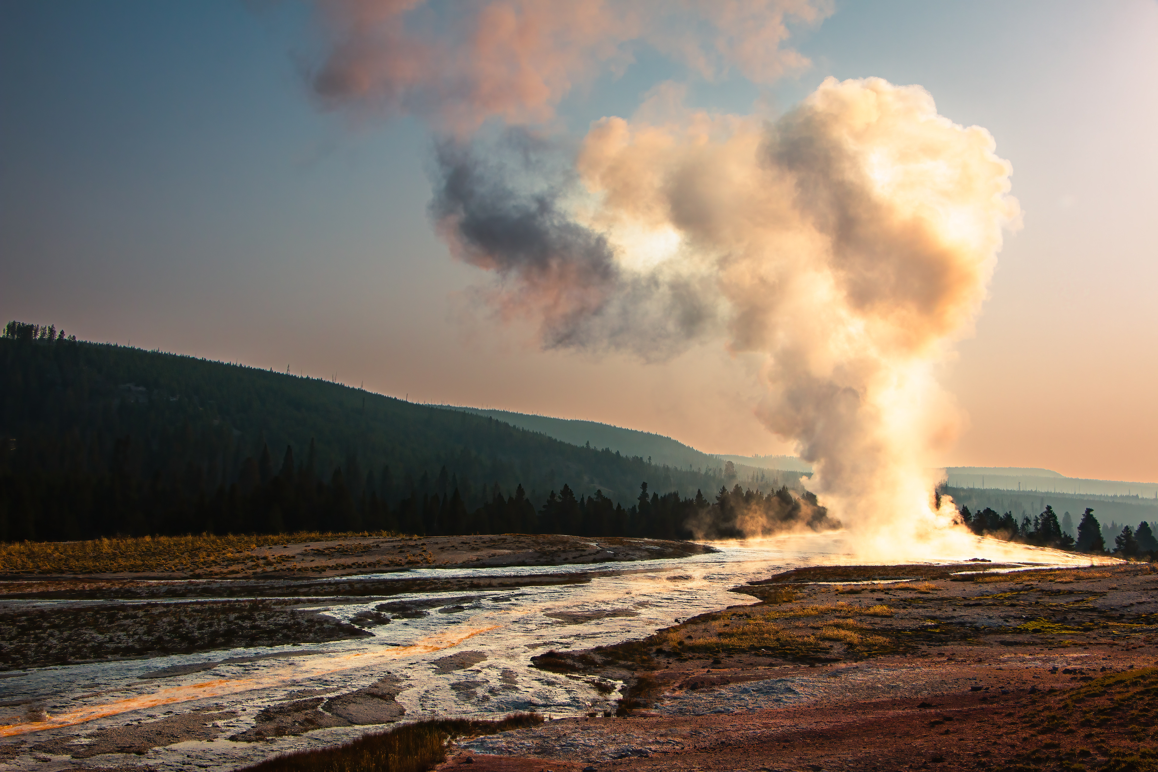 OLD FAITHFUL SUNRISE