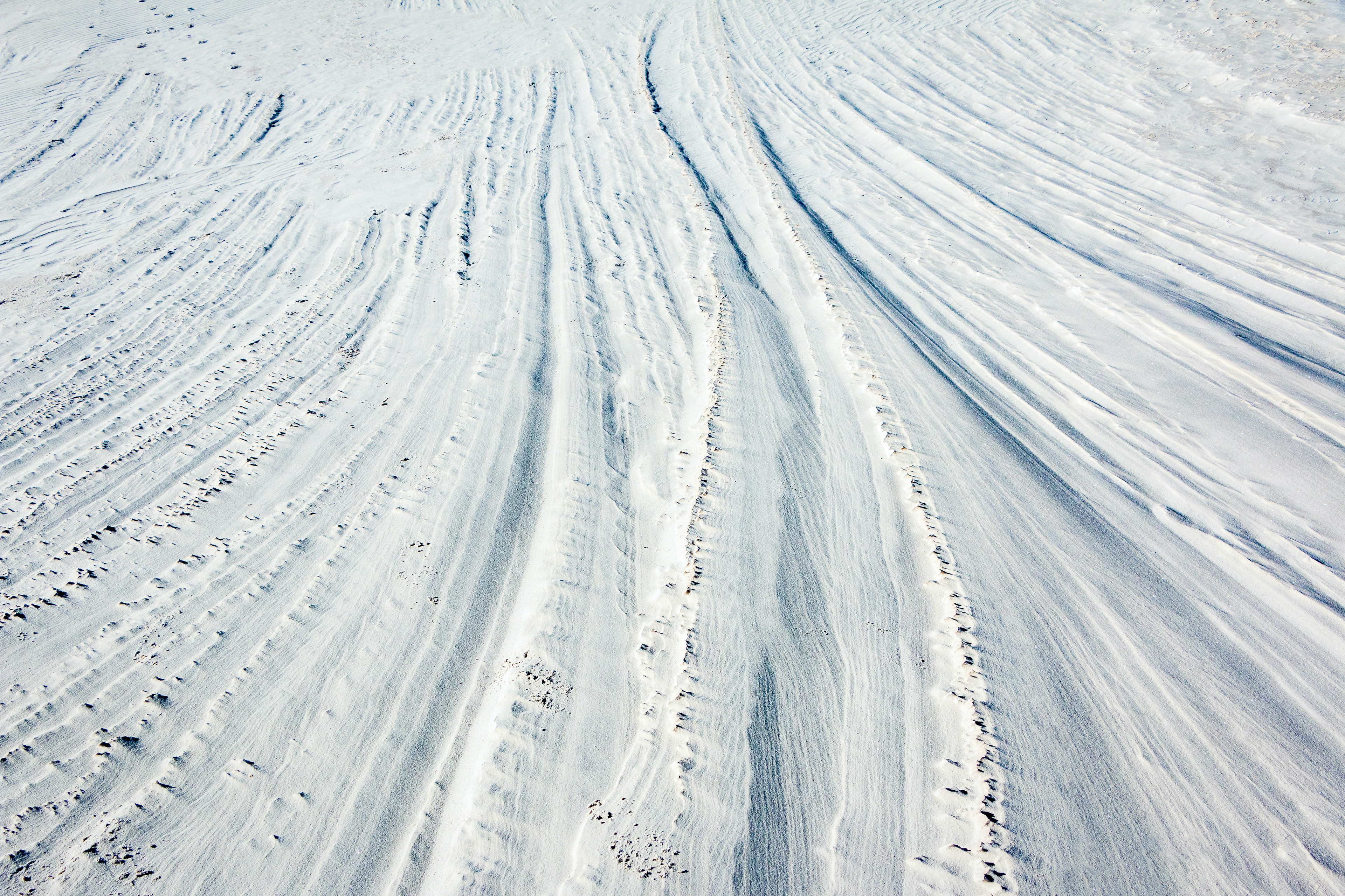 WANDERING LINES