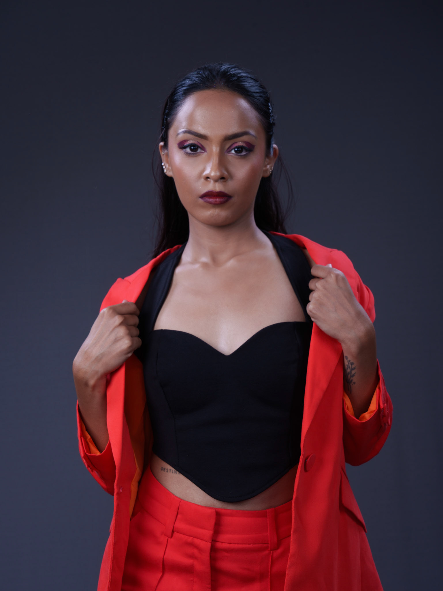 vizora-bold-red-pantsuit-fashion