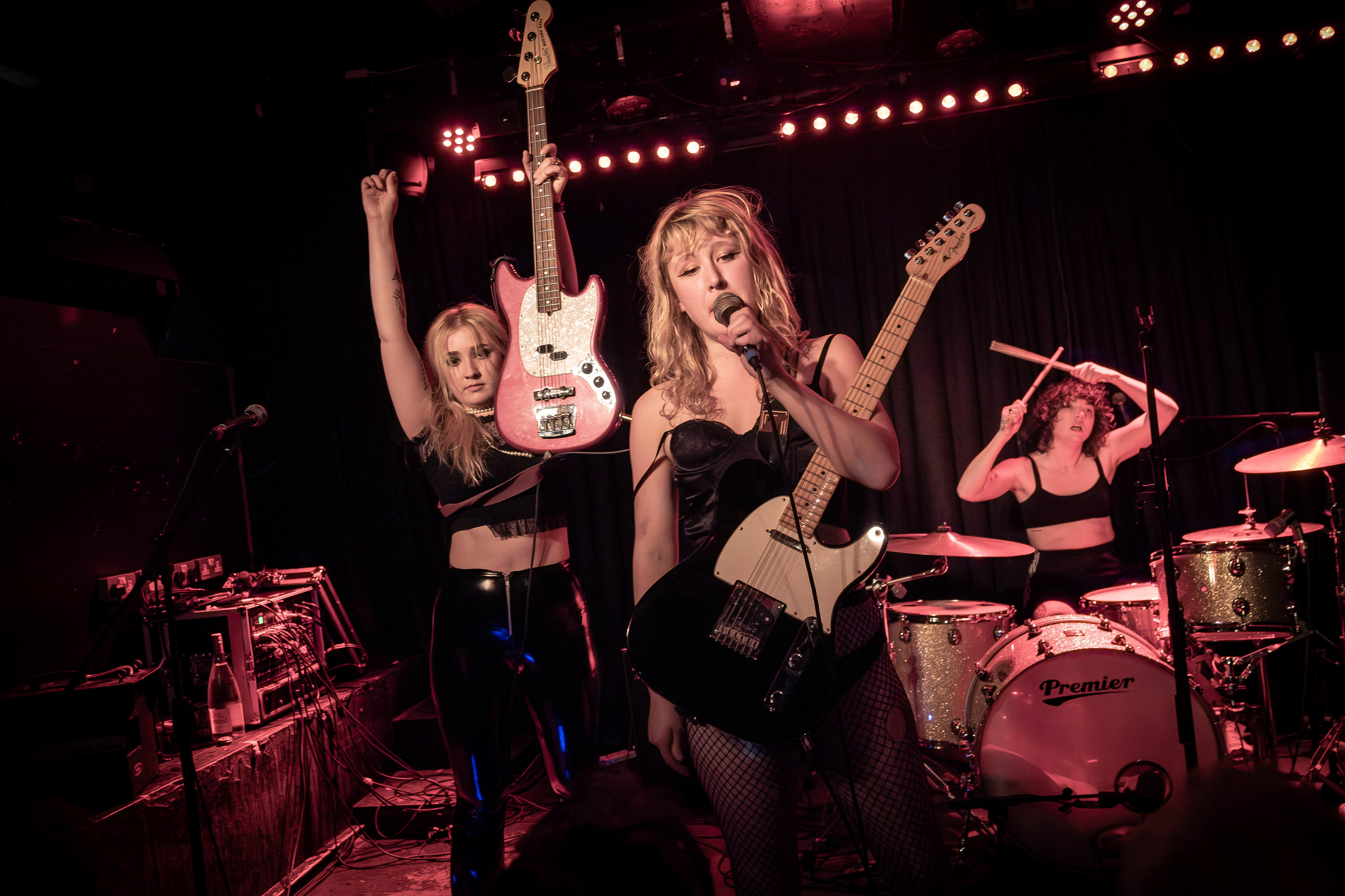 Lambrini Girs at The Lexington