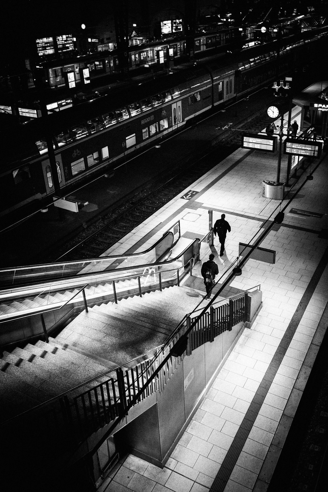 Street-Photography-Hamburg-BW-03