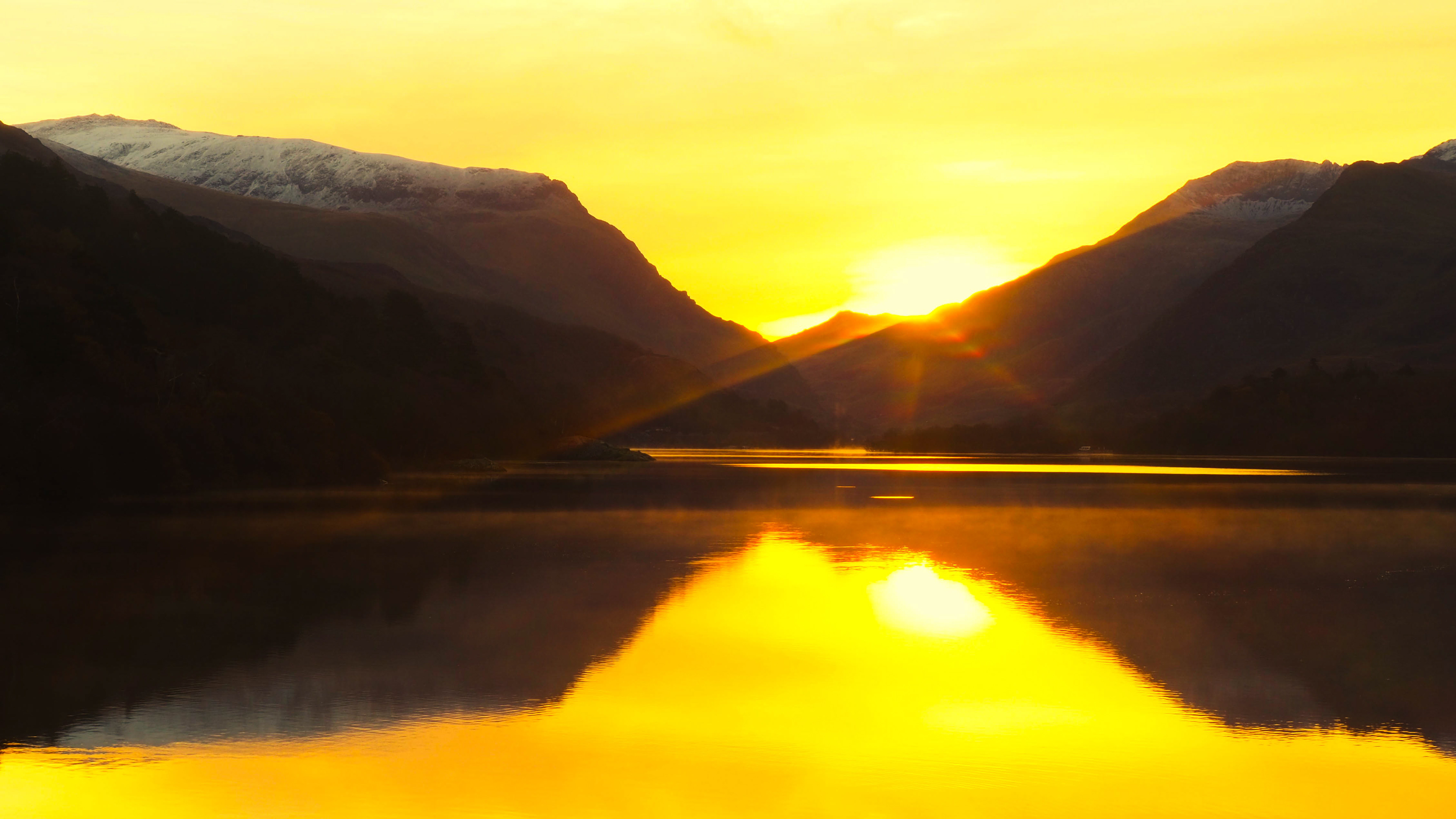 Llyn Padarn sunrise