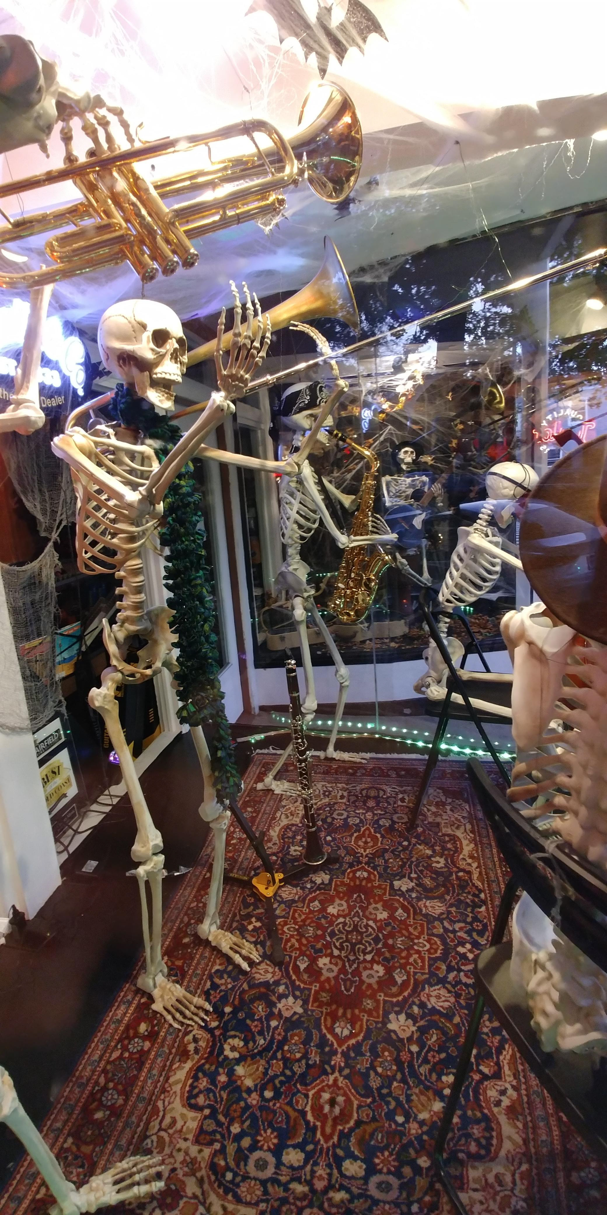 Retail window design