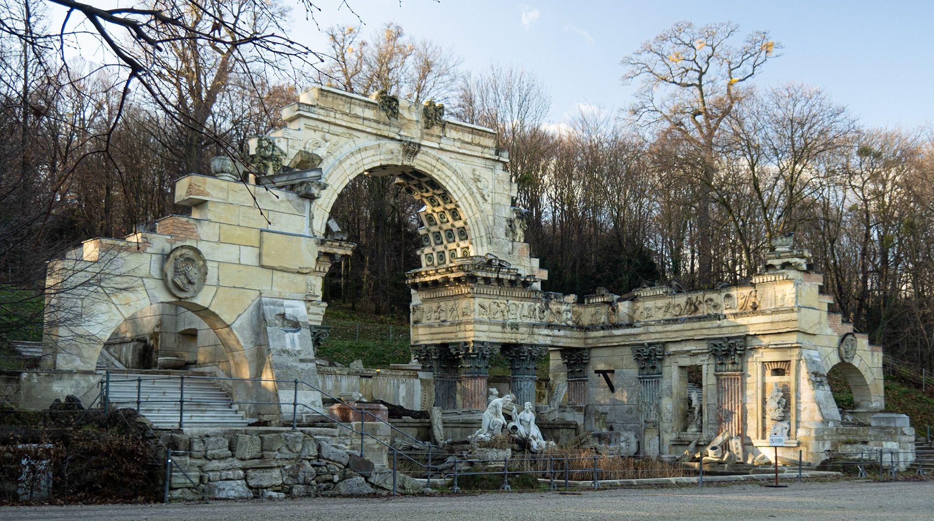 Schönbrunn Gardens, Roman Ruin