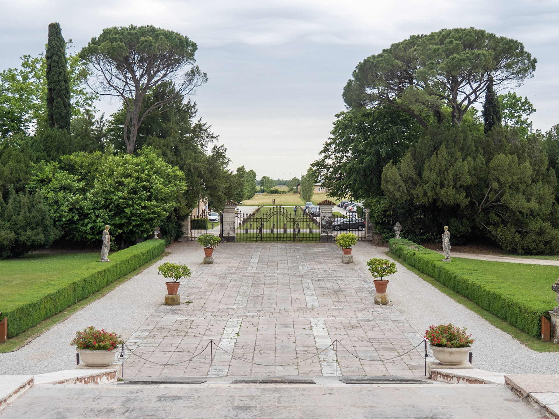 Front Approach, Villa Emo
