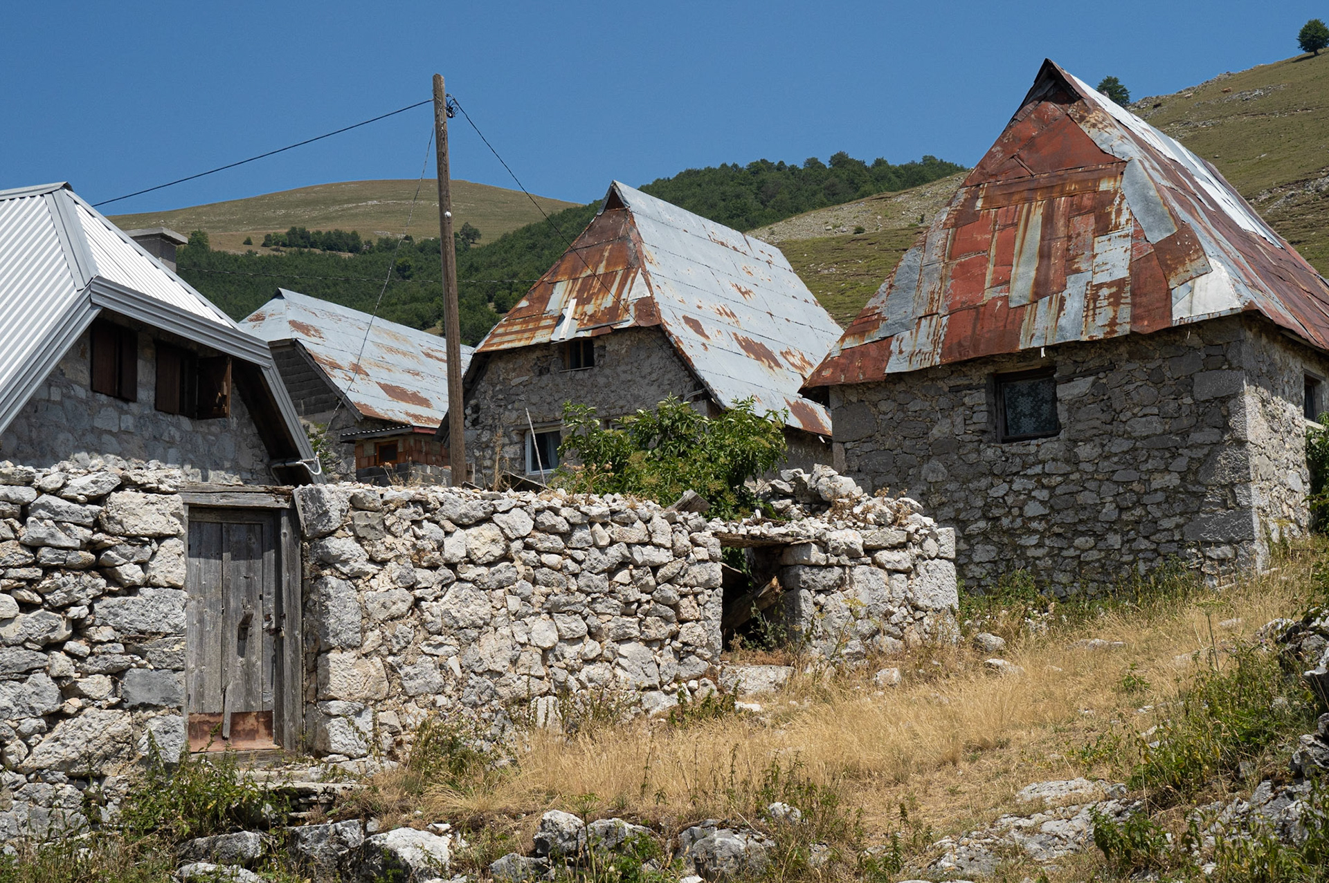 Houses in Lukomir