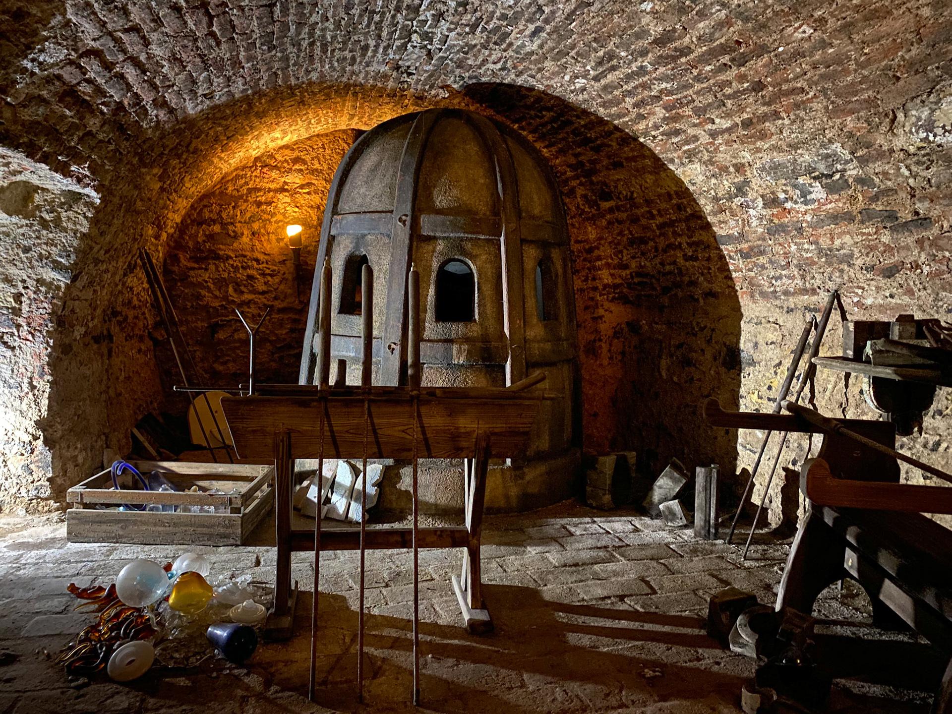 Alchemist's Furnace, Speculum Alchemiae