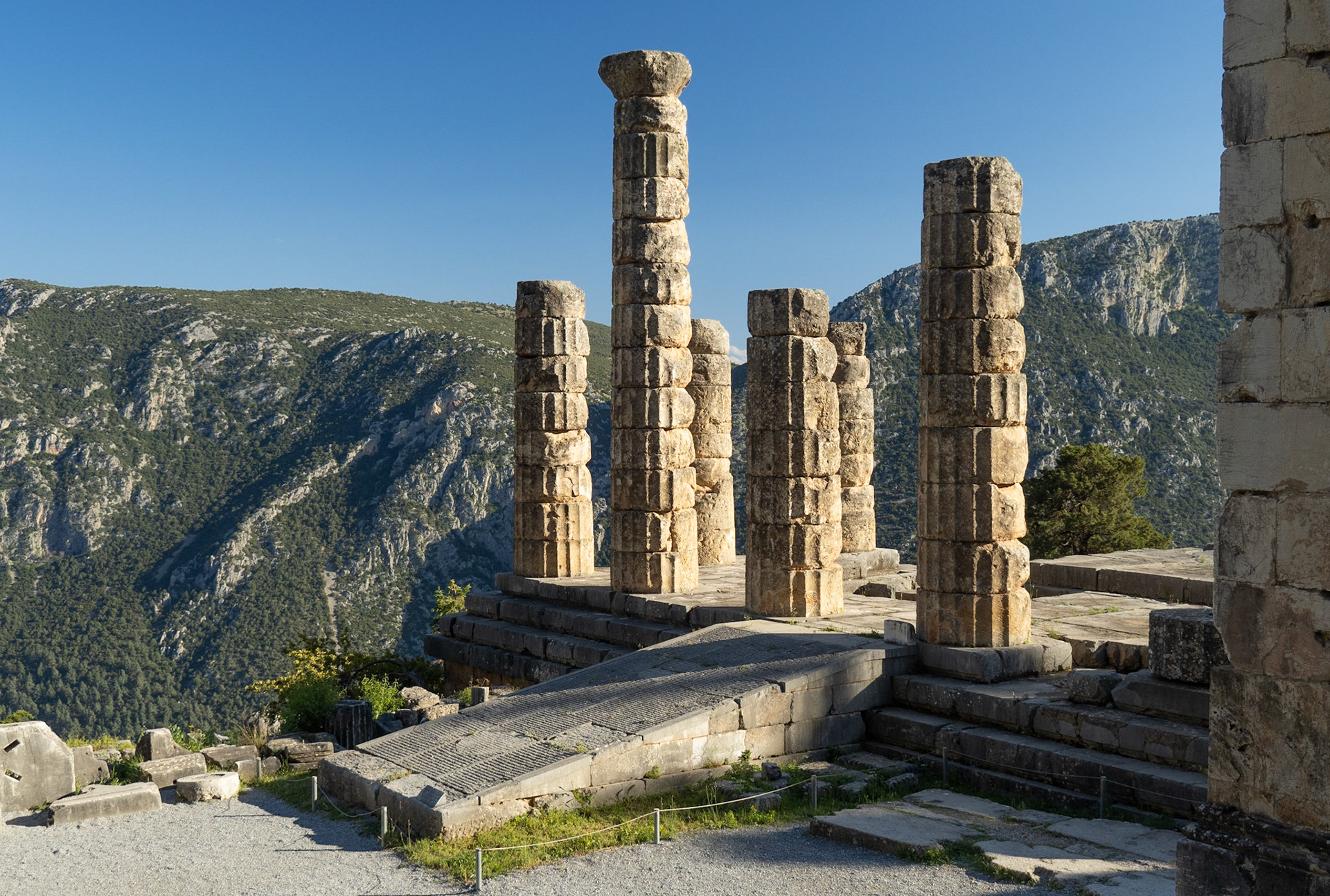 Temple of Apollo, Dephi
