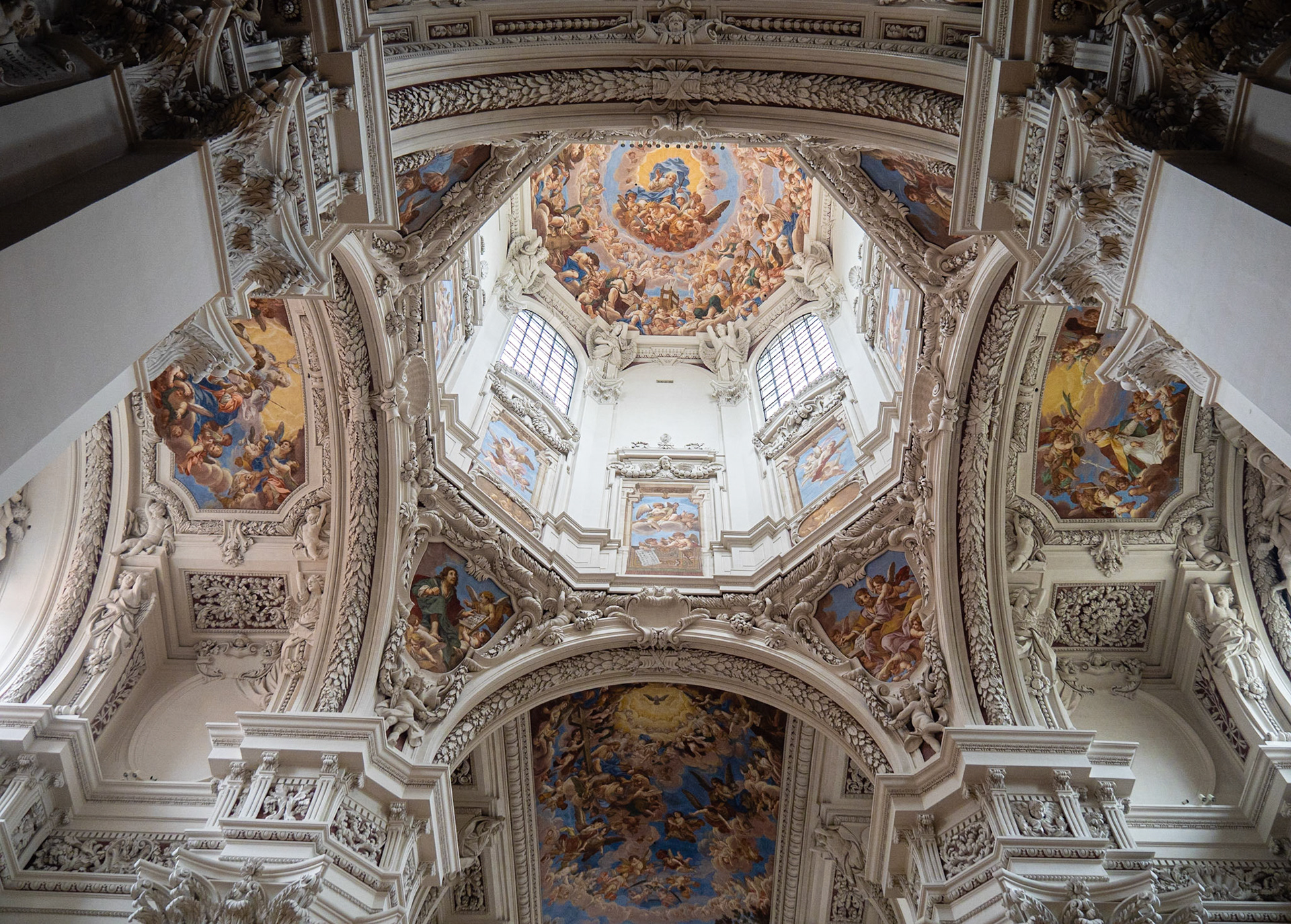 St Stephan's Cathedral, Interior