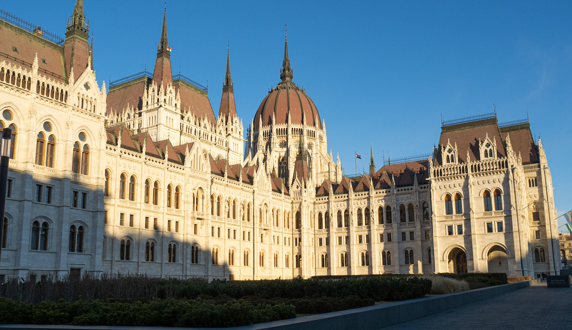 Hungarian Parliament Building, Exterior
