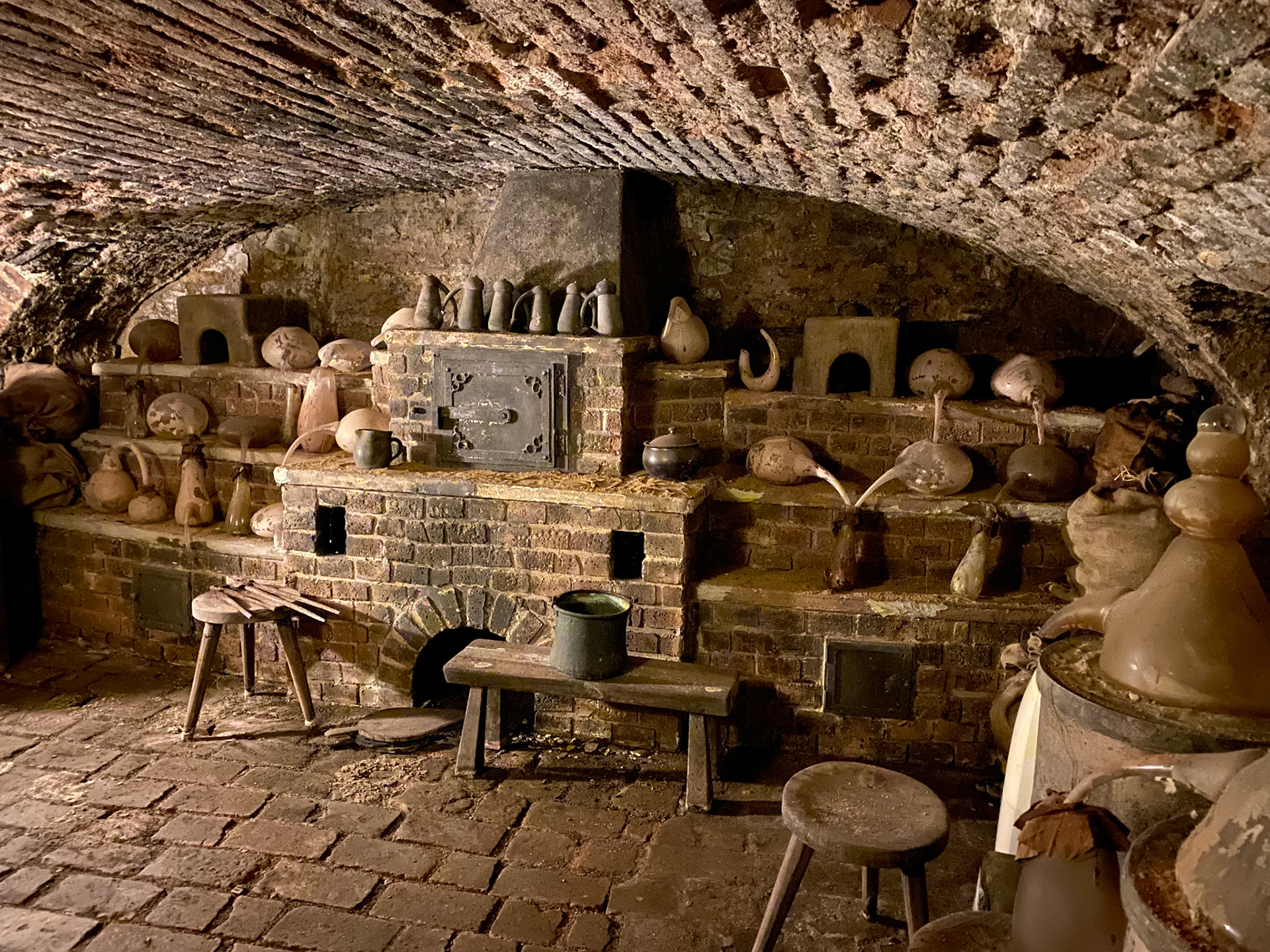 Alchemist's Workshop, Speculum Alchemiae