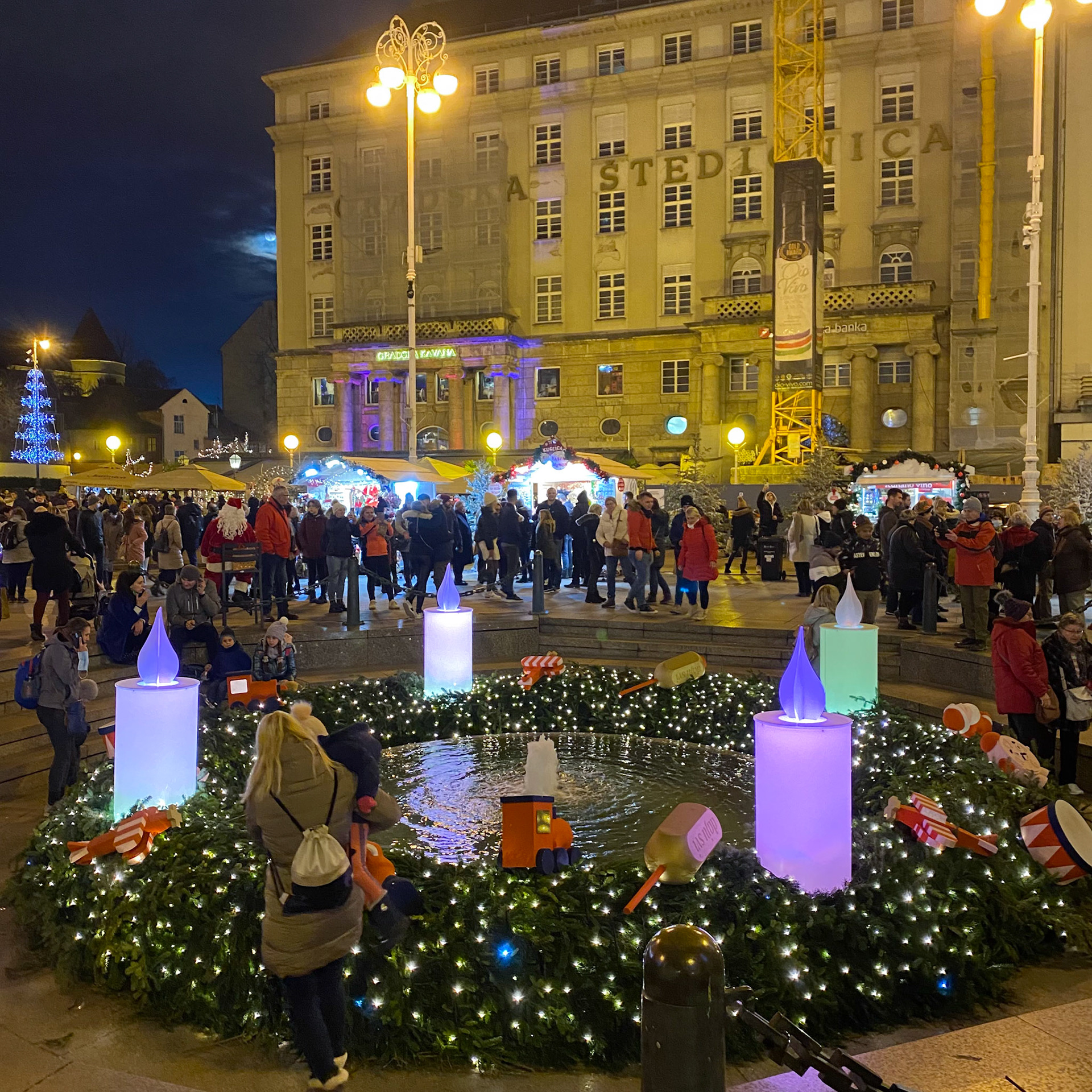 Zagreb: Decorated fountain on Jelačić Square