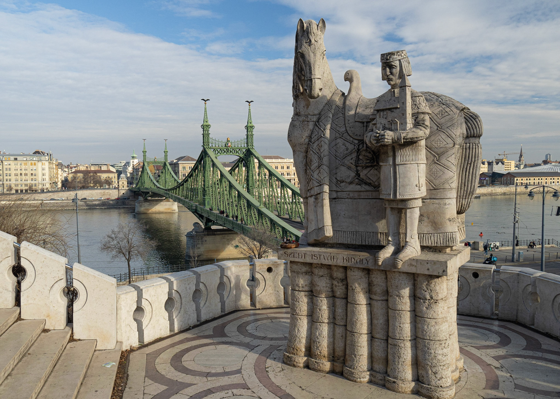 Statue of King Saint Stephen, Liberty Bridge
