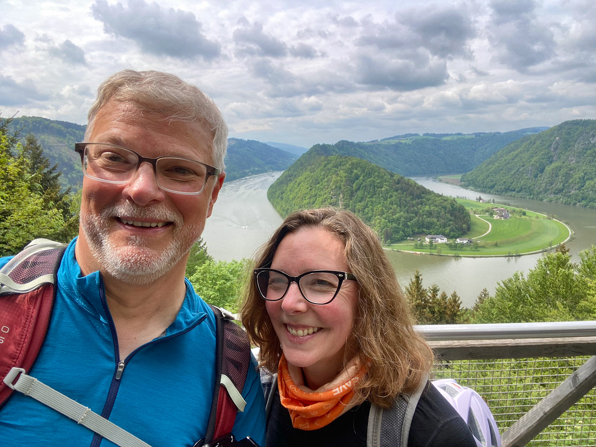 G & H at Schlögener Blick