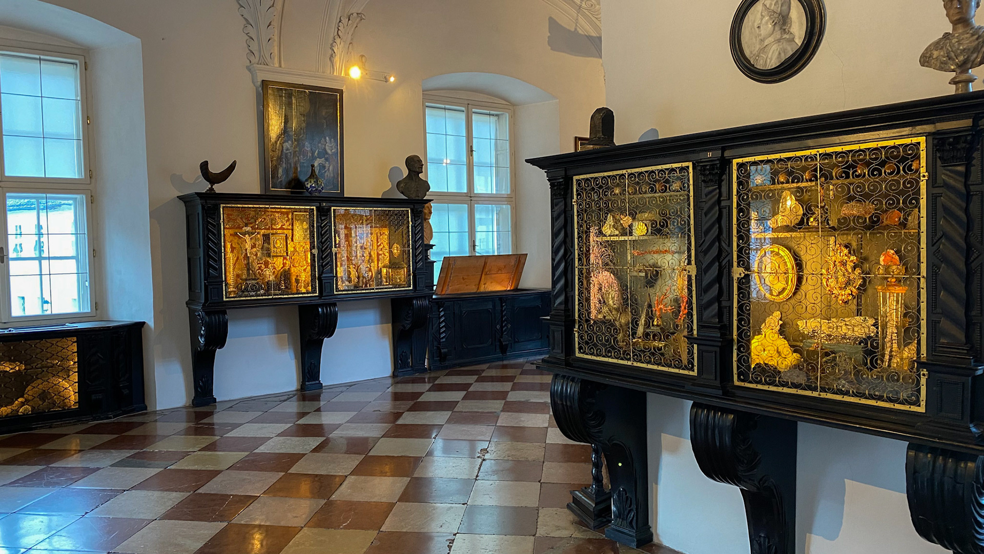 Cabinet of Curiosities, DomQuartier Cathedral Museum