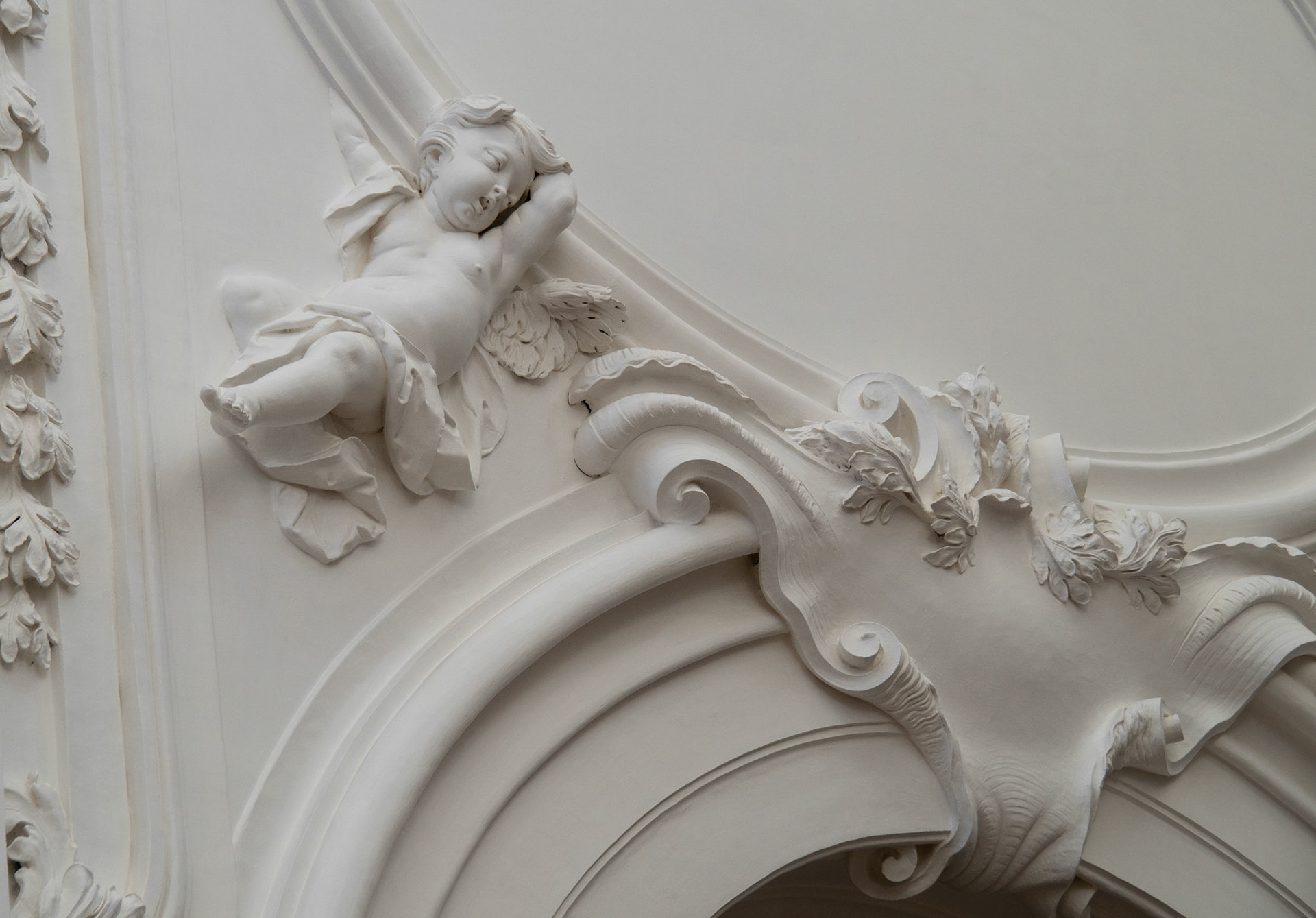 Kollegienkirche, Side Chapel Detail