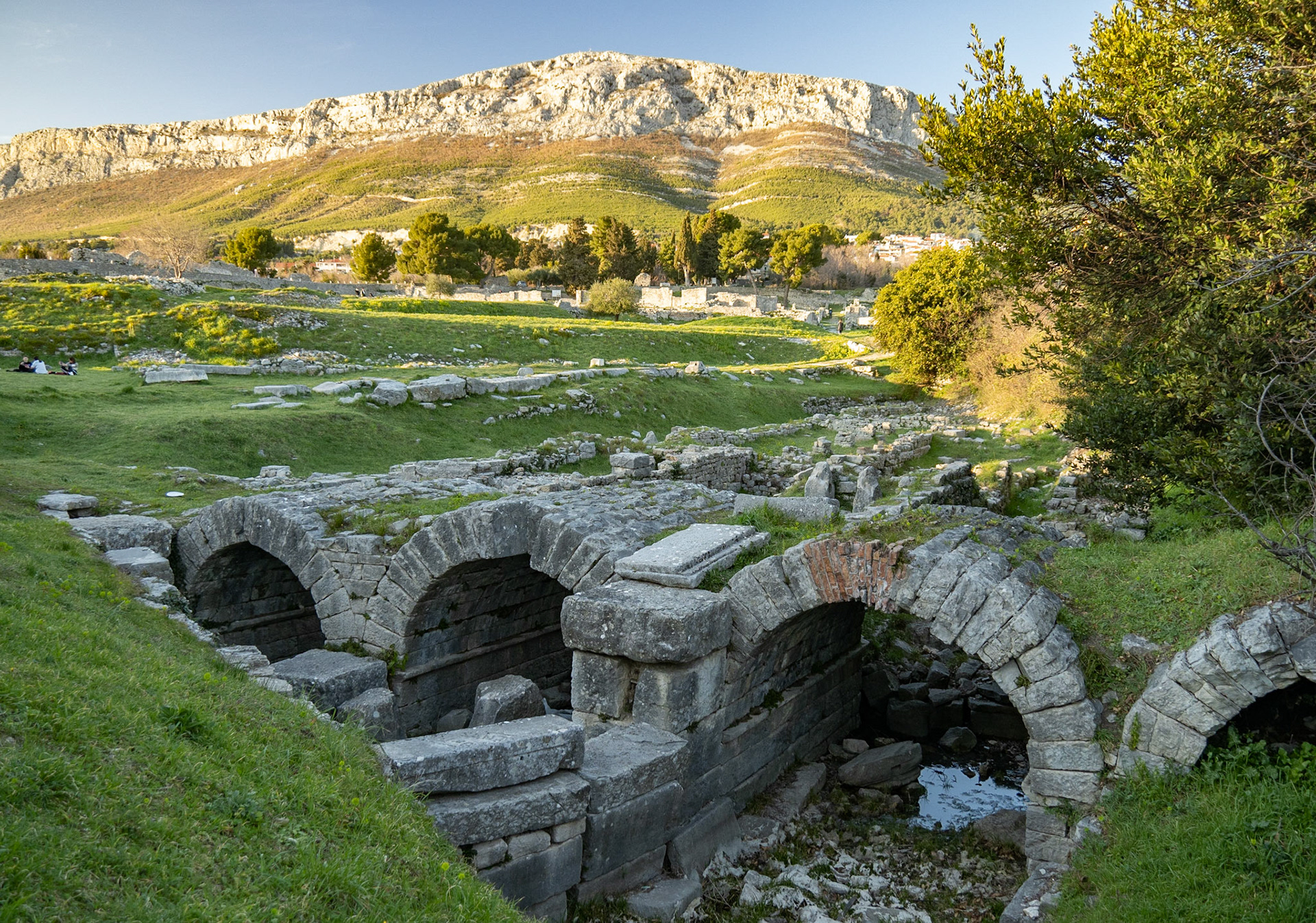 Bridge of Five Arches