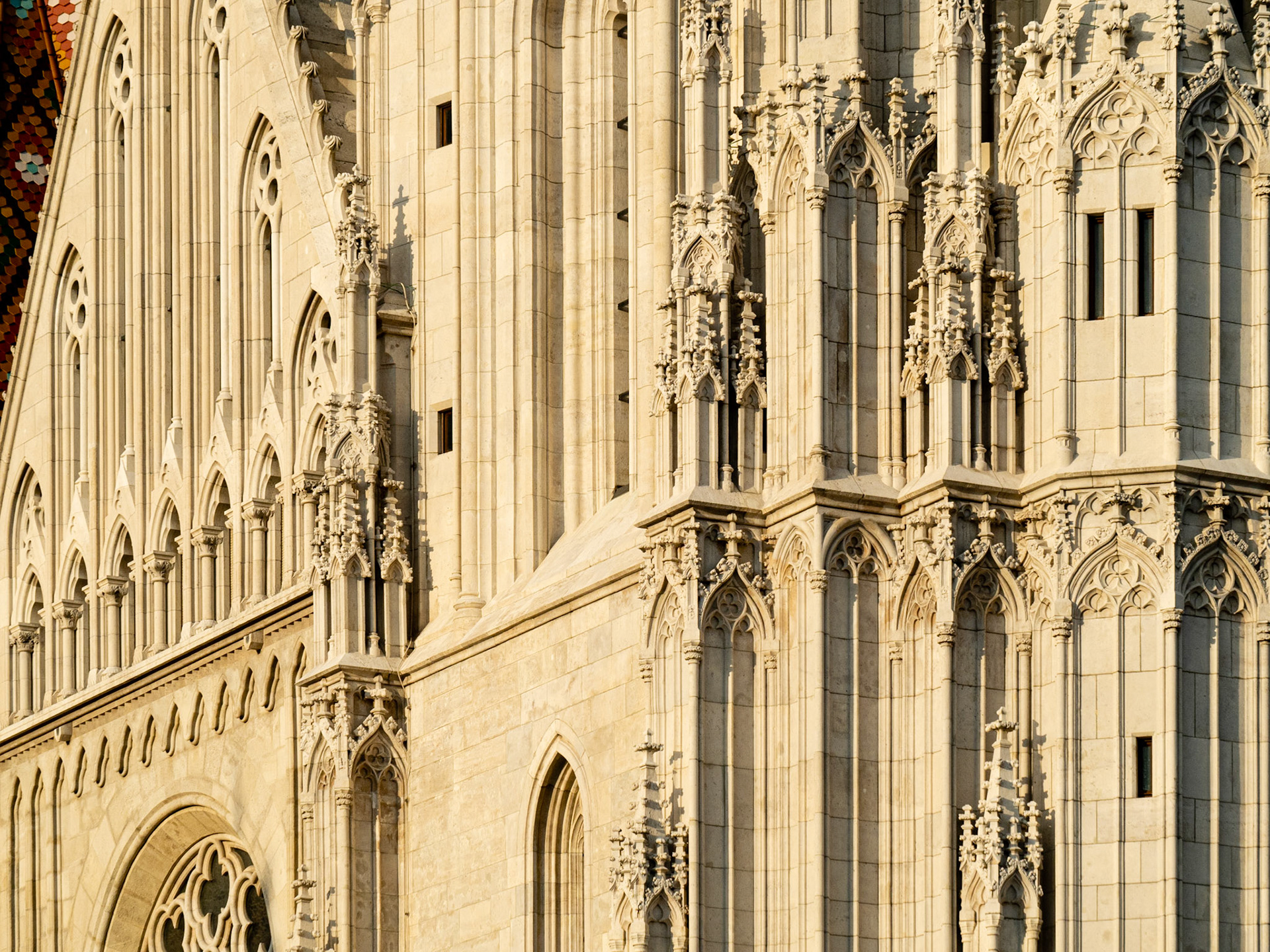 Matthias Church, Exterior Detail