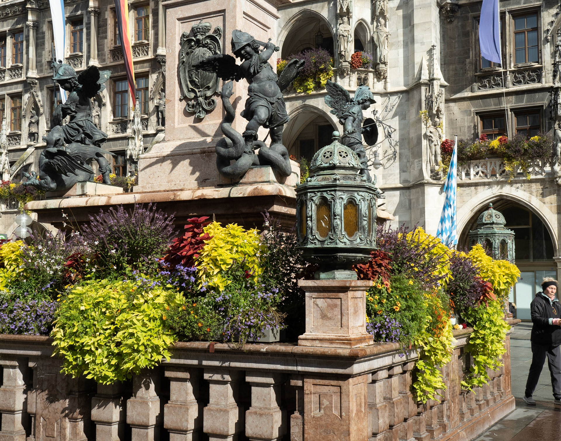 Cherubs Fighting the Enemies of Civilization Around the Mary Column