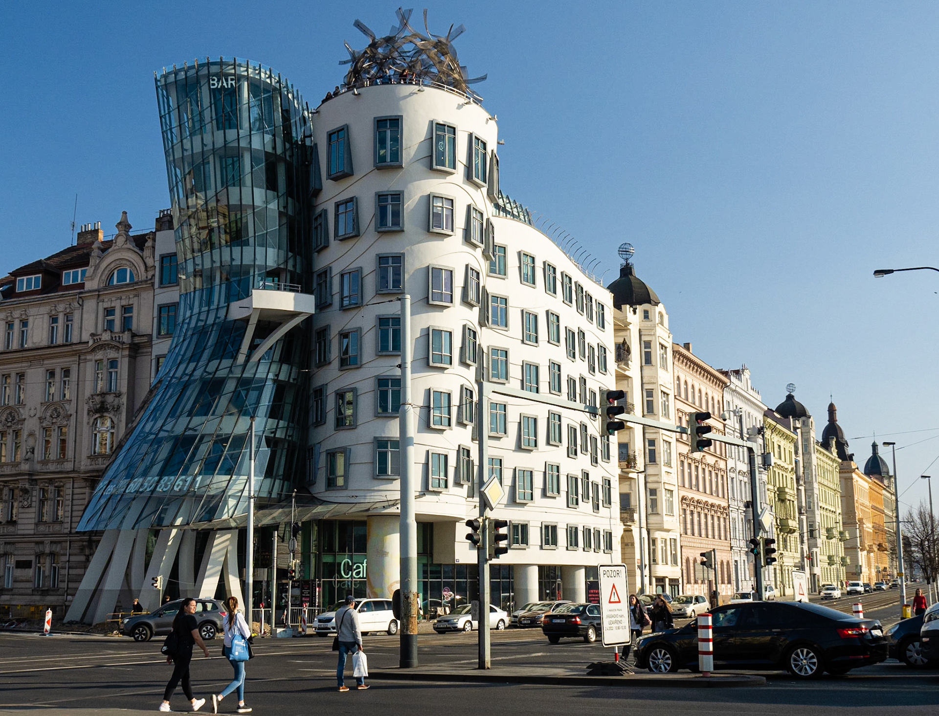 The Dancing Houses