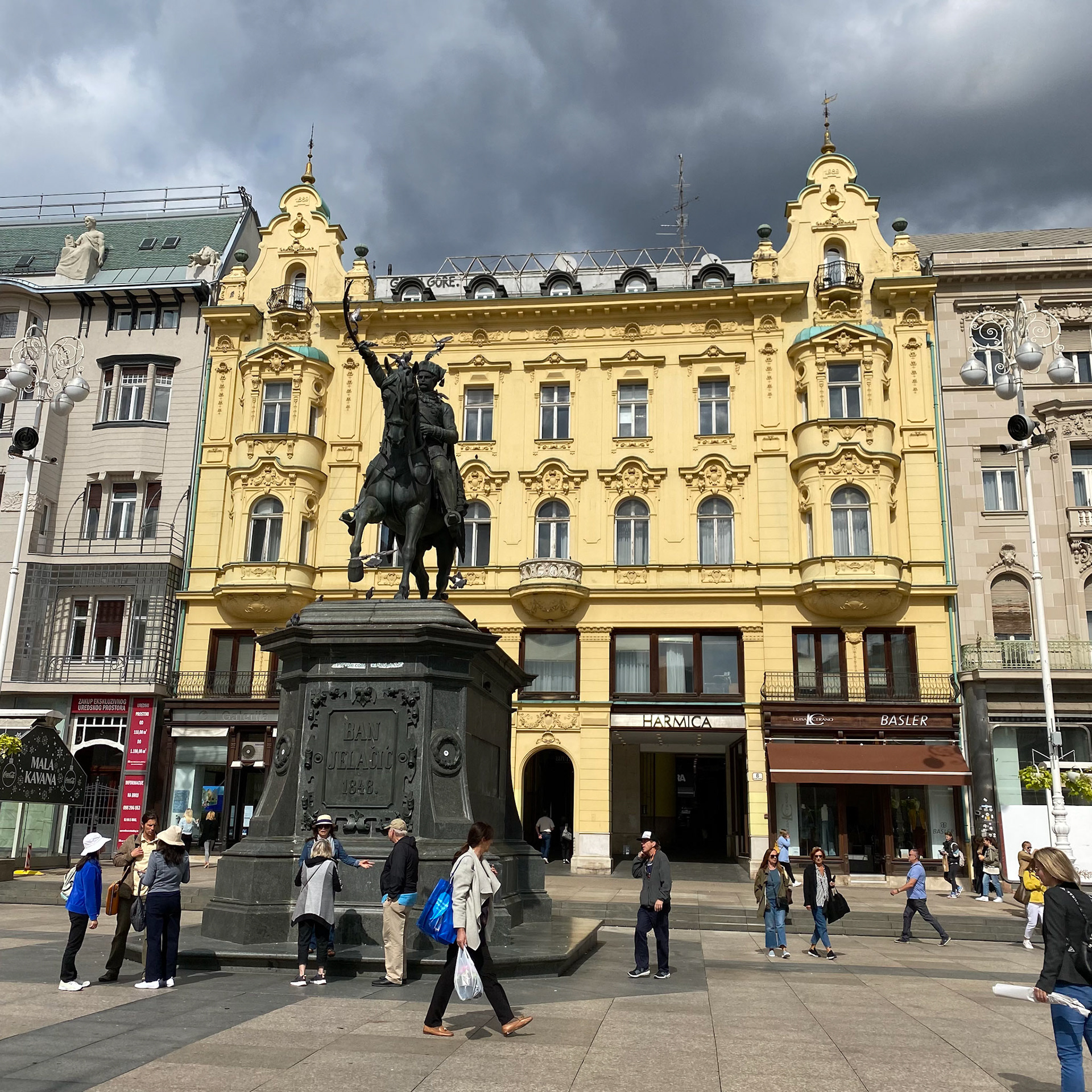 Jelačić Square