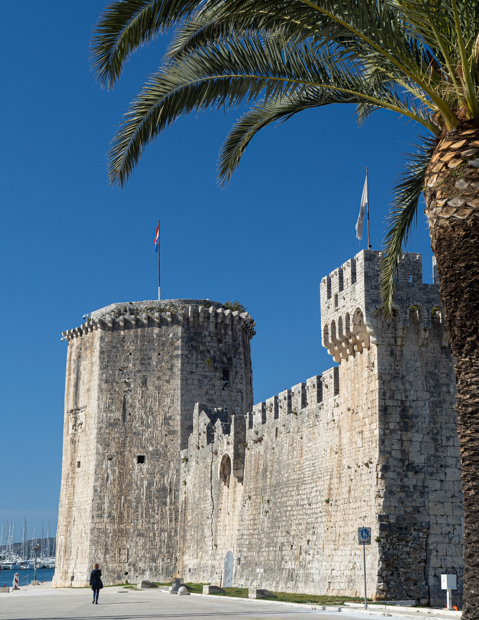 Kamerlengo Castle (1400s)
