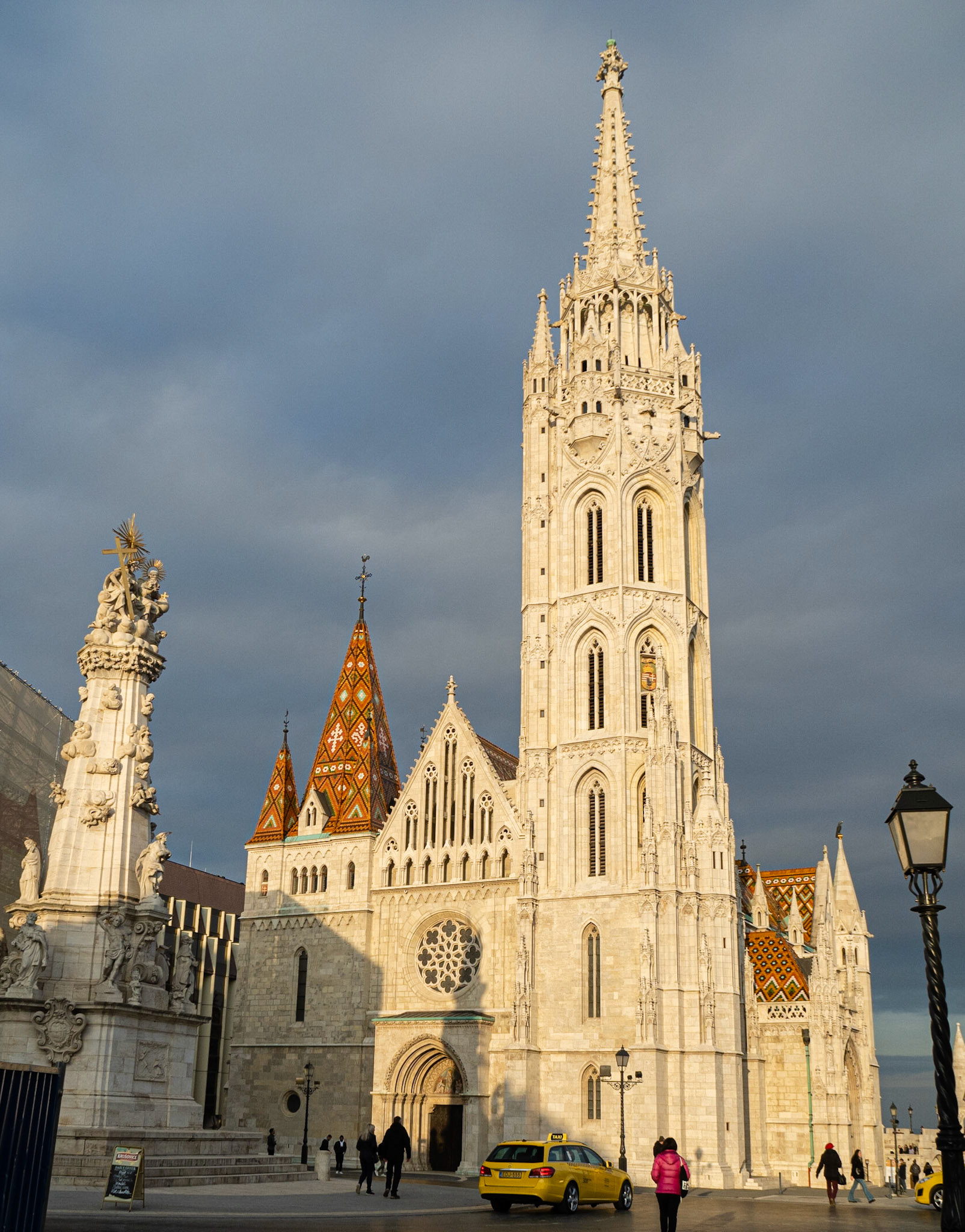 Matthias Church, Exterior