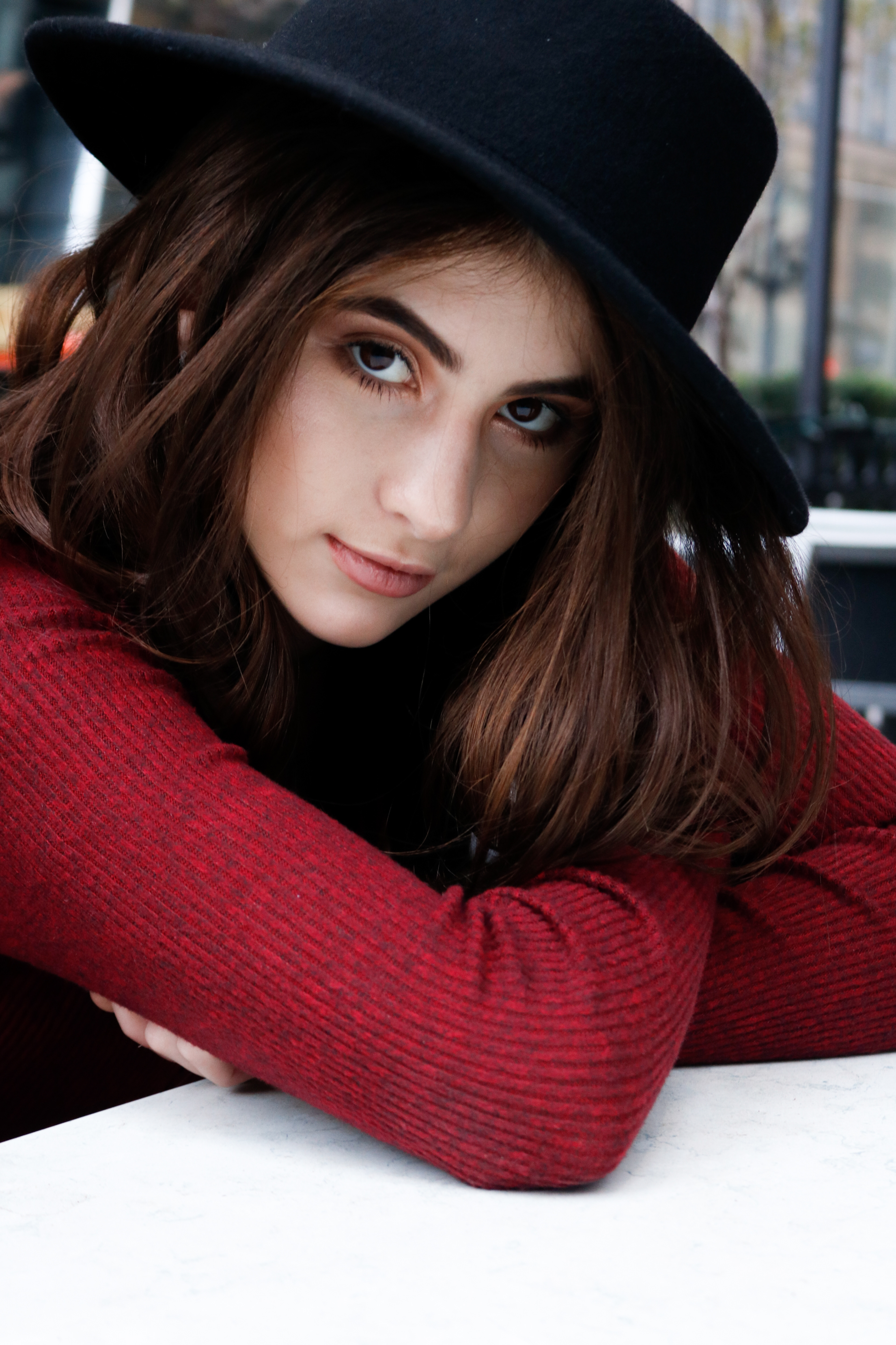 Lara London (Sky): Lara London was born in Houston, and she lived there until moving to Los Angeles in 2019. Now, she is pursuing a degree in digital marketing at the Fashion Institute of Design and Merchandising.