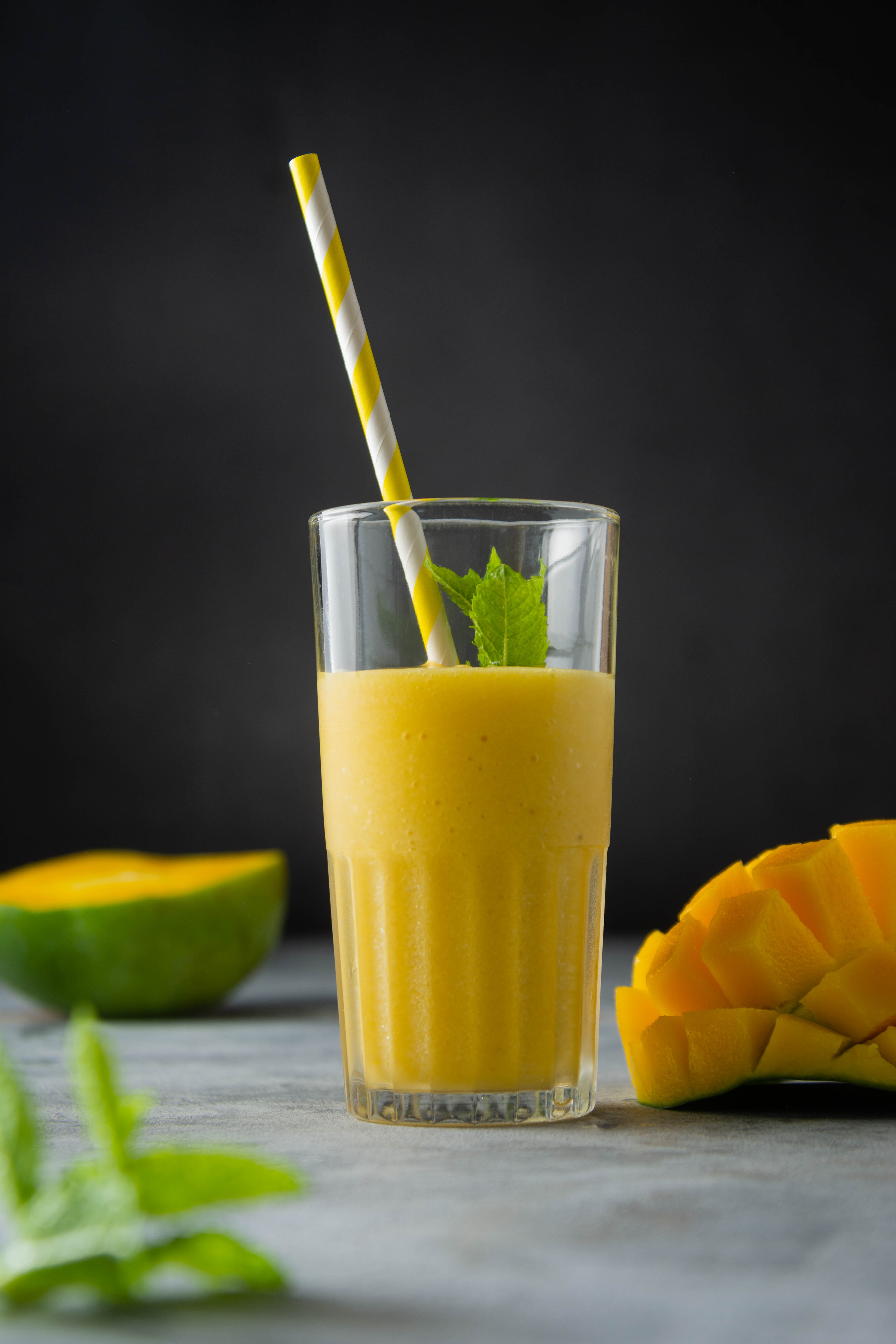 Mango smoothie recipe photography by Inga Zaiat