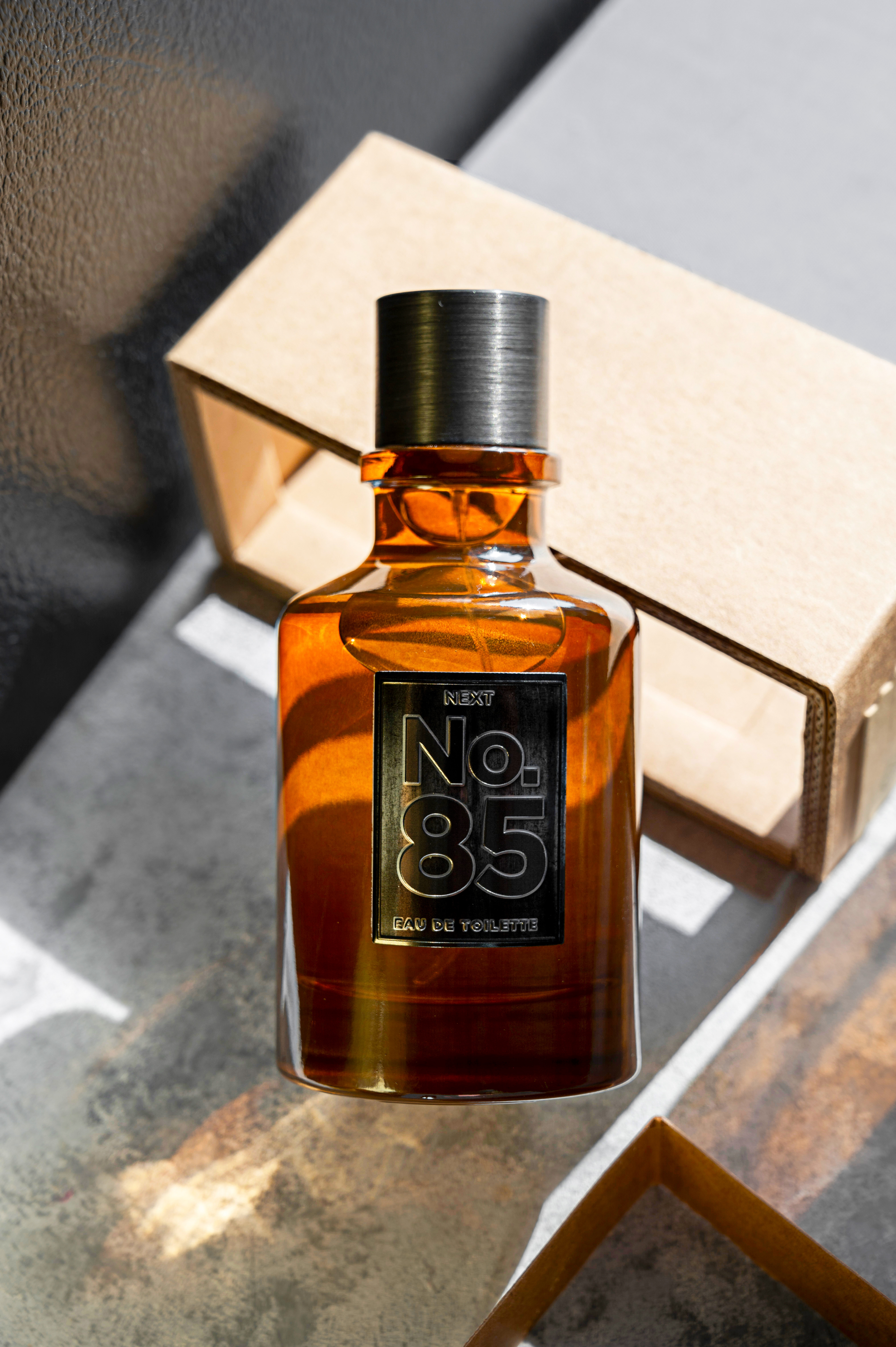 No 85 perfume product photography