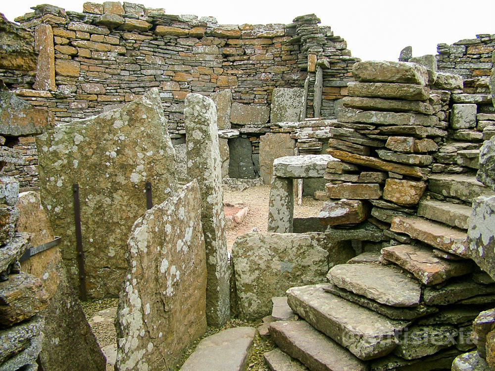 The Broch, on the Orkney Islands, Large but low dry stone steps and walls inner chamber