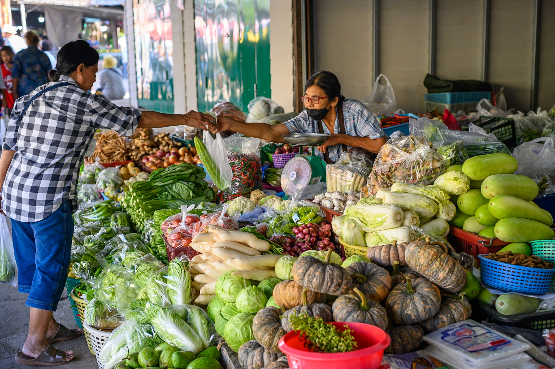 Tha Kha Floating Market
