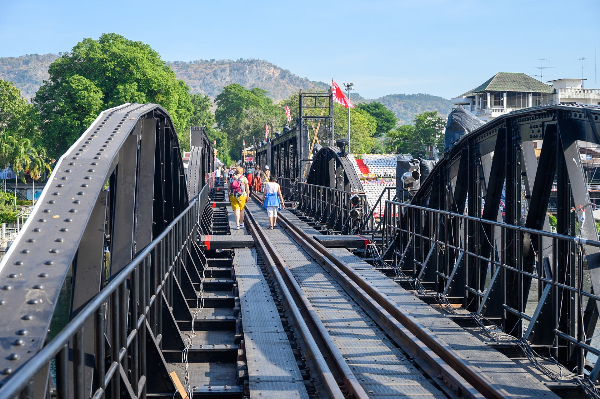 Pont sur la Rivière Kway.