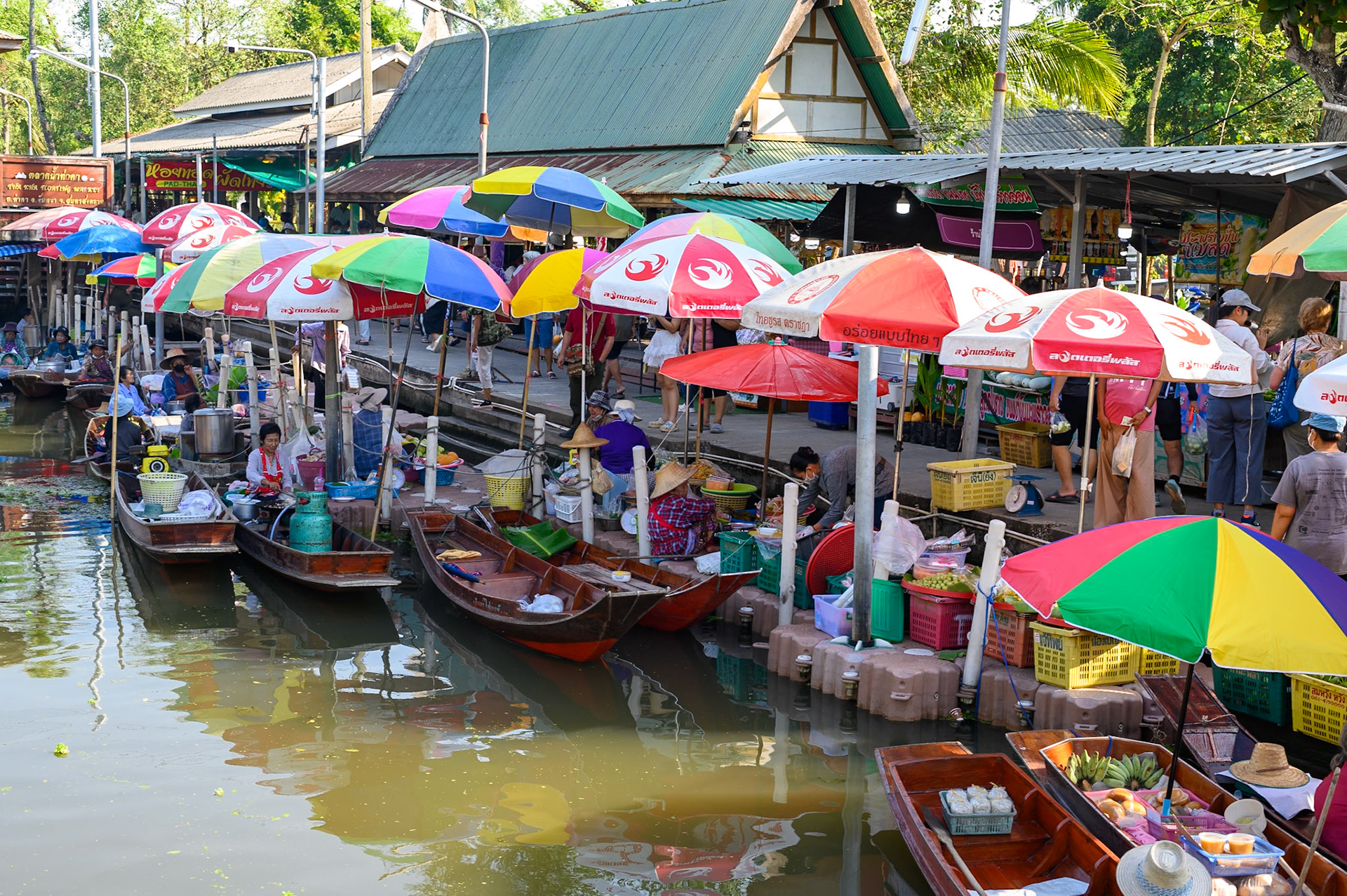 Tha Kha Floating Market