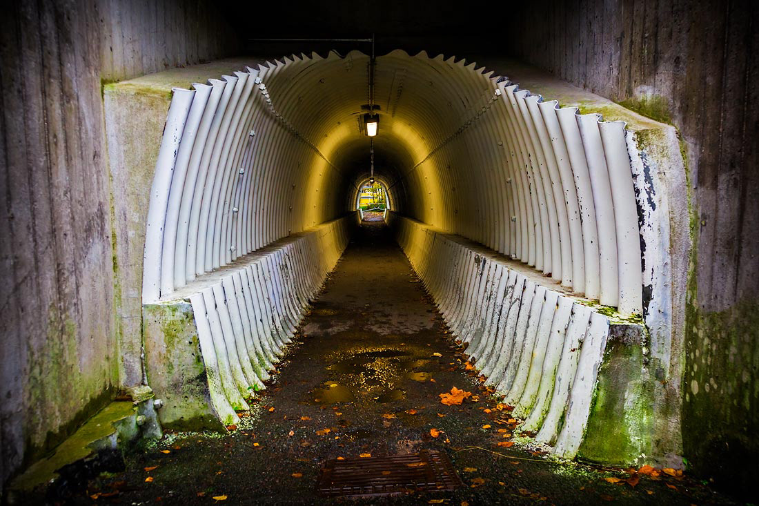 Pedestrian tunnel under the E20 in Floda.