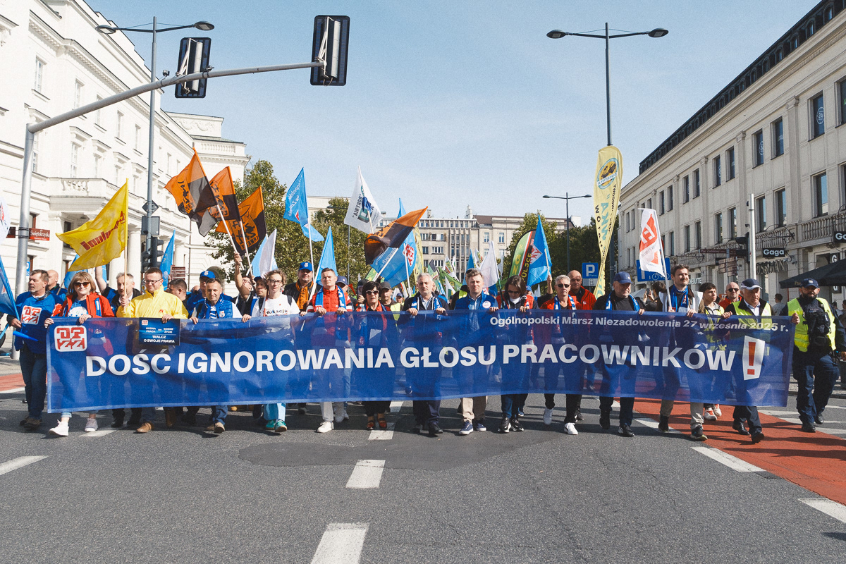 "Enough of ignoring the voice of workers!"