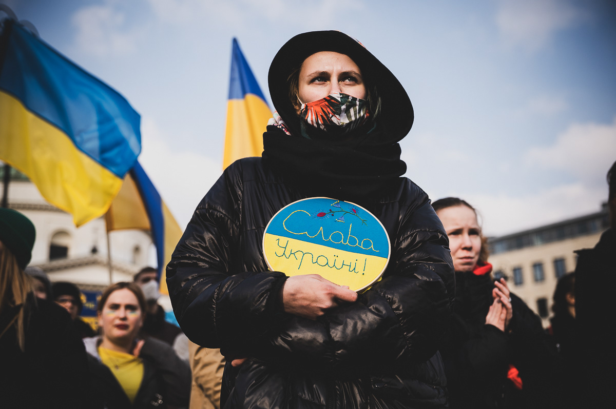"Glory to Ukraine"