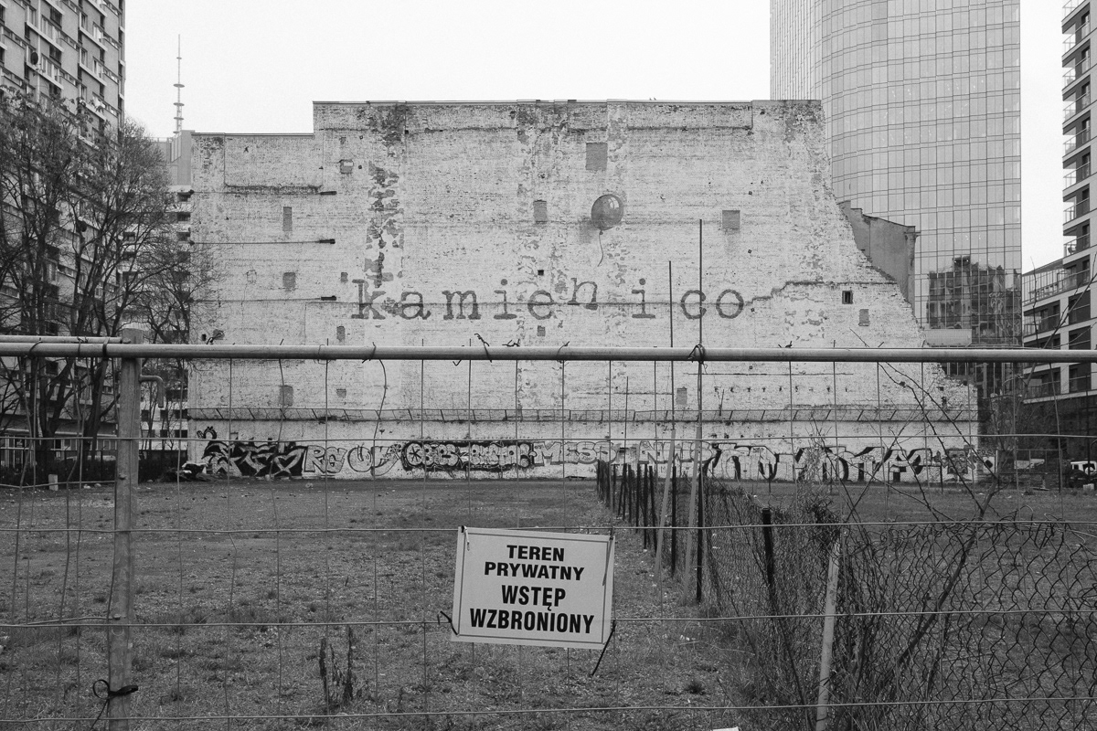 Above: "Stone and what" read together means "tenement apartment";  Below: "Private property, entrance forbidden"