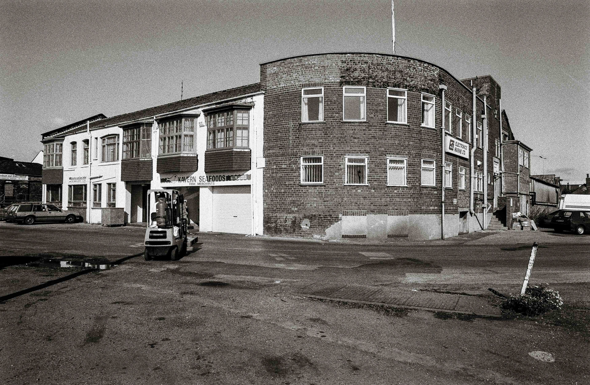 Ref: Brekkies Corner_19930822_0002. Brekkies Fish House at Brekkies Corner. In its heyday, it would have processed fish from the adjacent St Andrews Dock. William Wright Dock, Kingston Upon Hull, East Yorkshire, United Kingdom, 22 August, 1993.