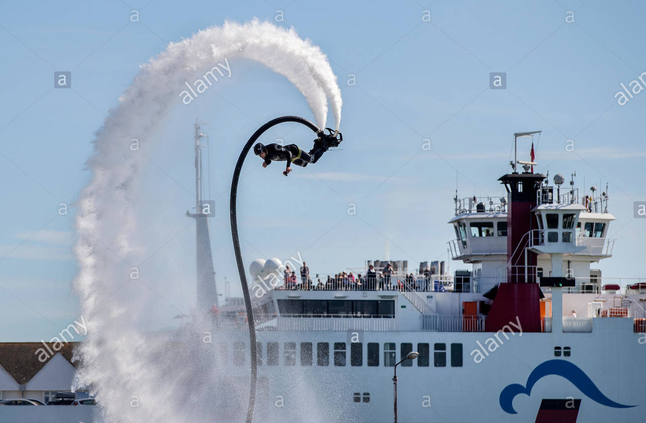 News photography by Hampshire photographer Stuart Martin